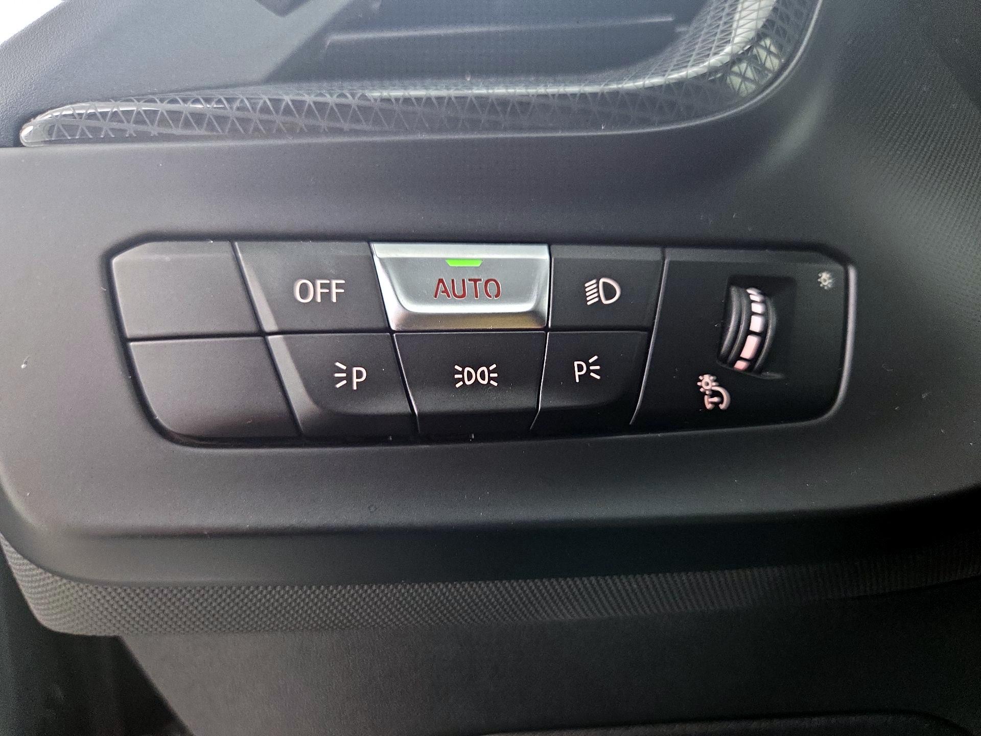 Thumbnail: 2024 BMW 2 Series - 13