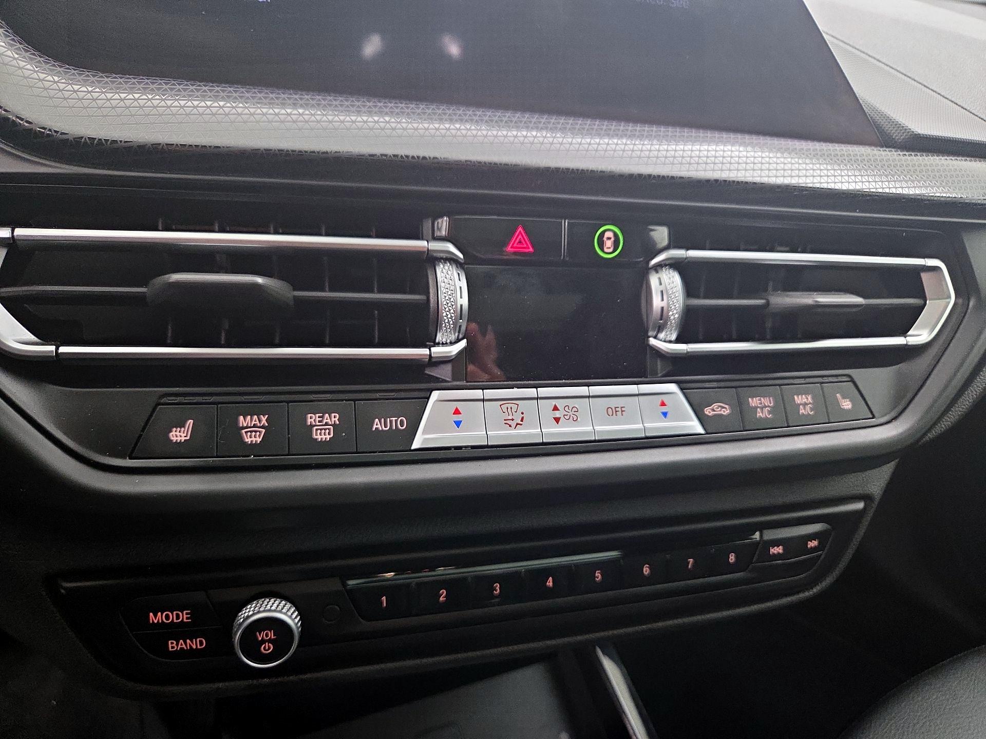 Thumbnail: 2024 BMW 2 Series - 17