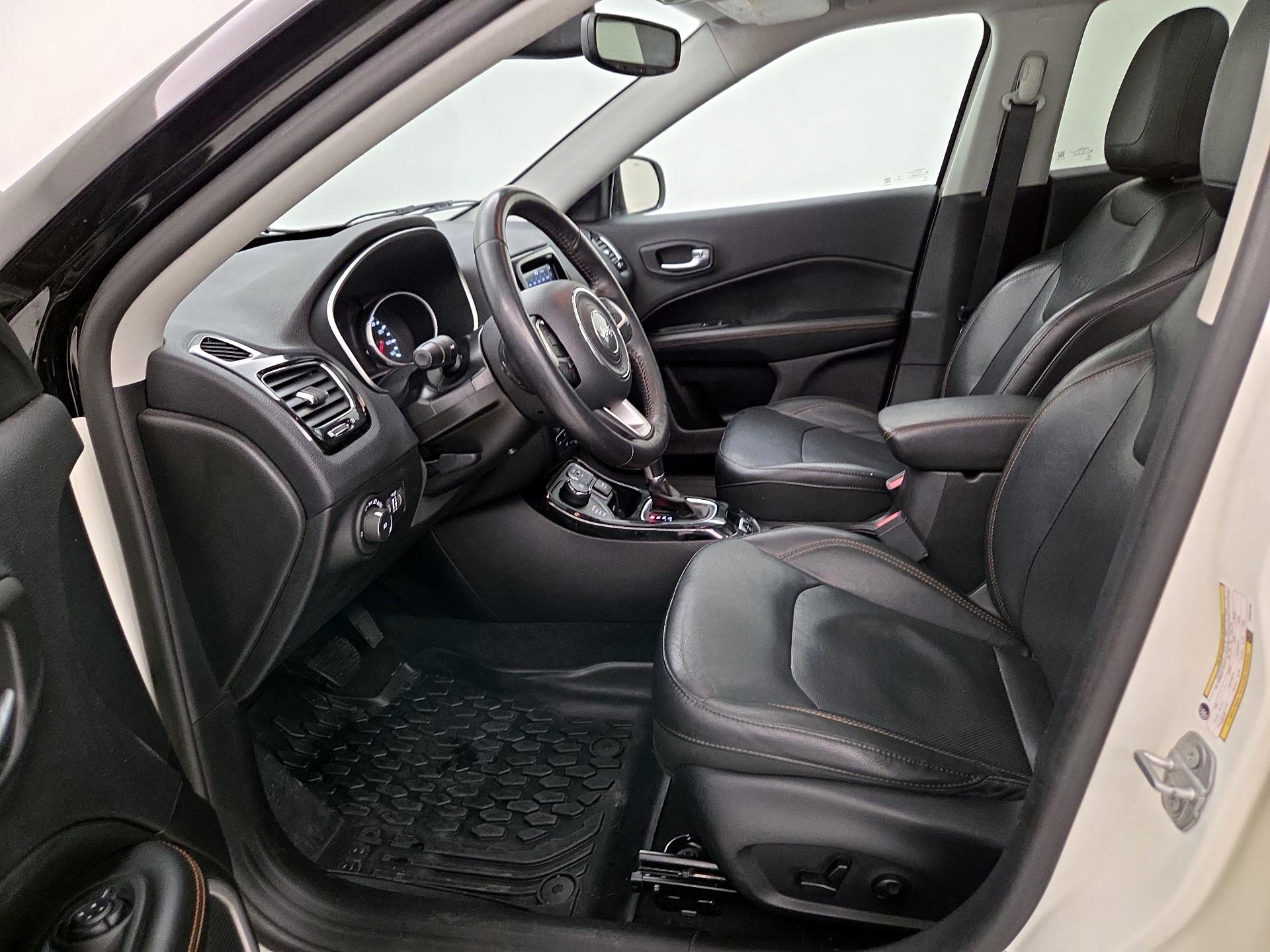 Thumbnail: 2019 Jeep Compass - 11