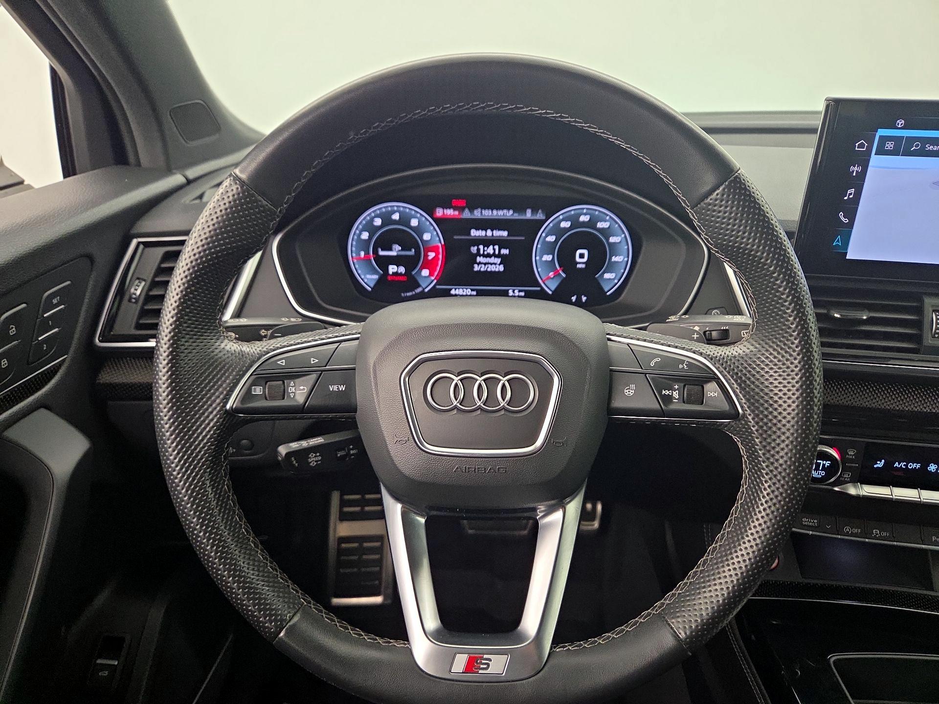 Thumbnail: 2021 Audi SQ5 - 10