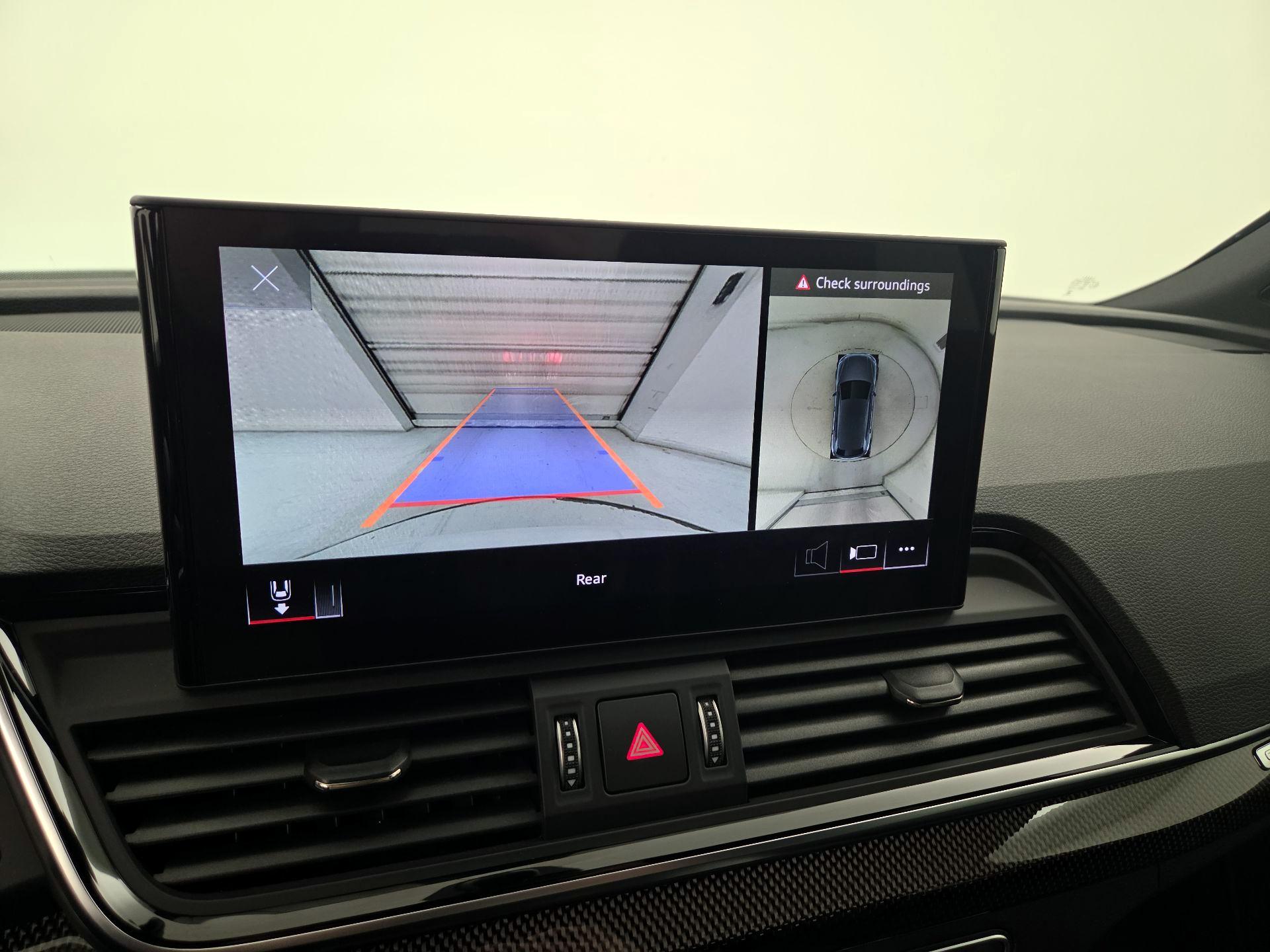 Thumbnail: 2021 Audi SQ5 - 15