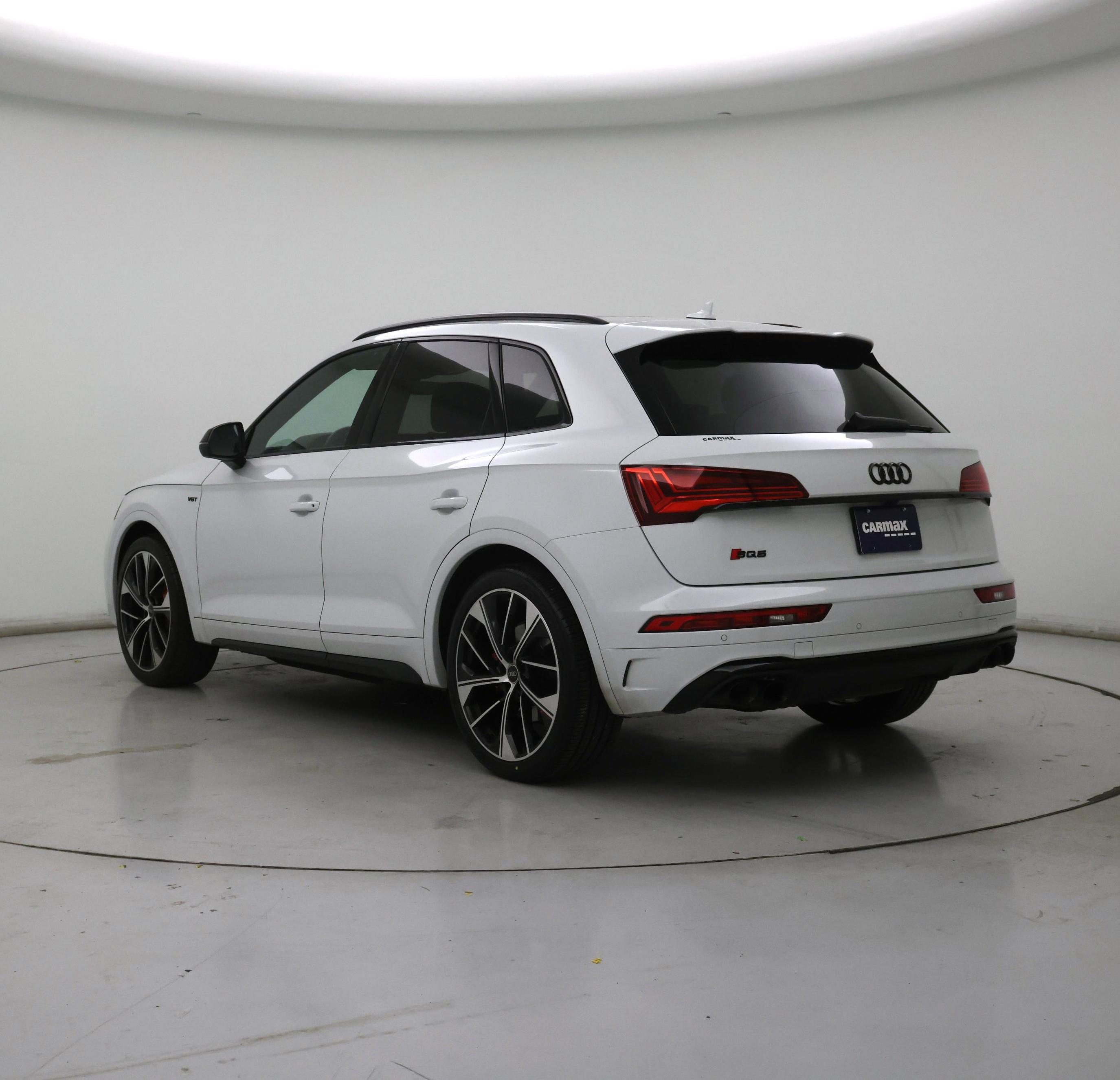Thumbnail: 2021 Audi SQ5 - 2