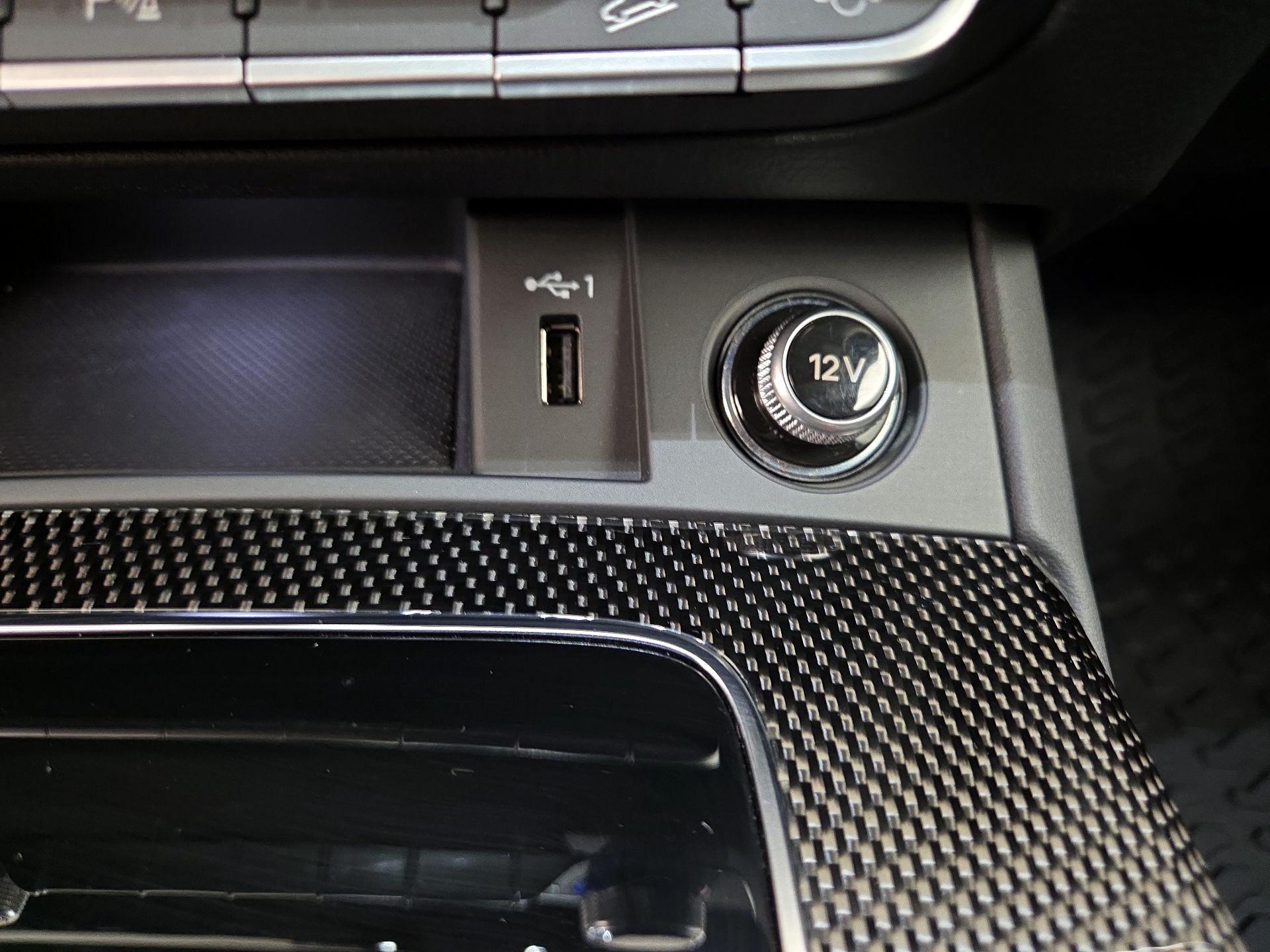 Thumbnail: 2021 Audi SQ5 - 19