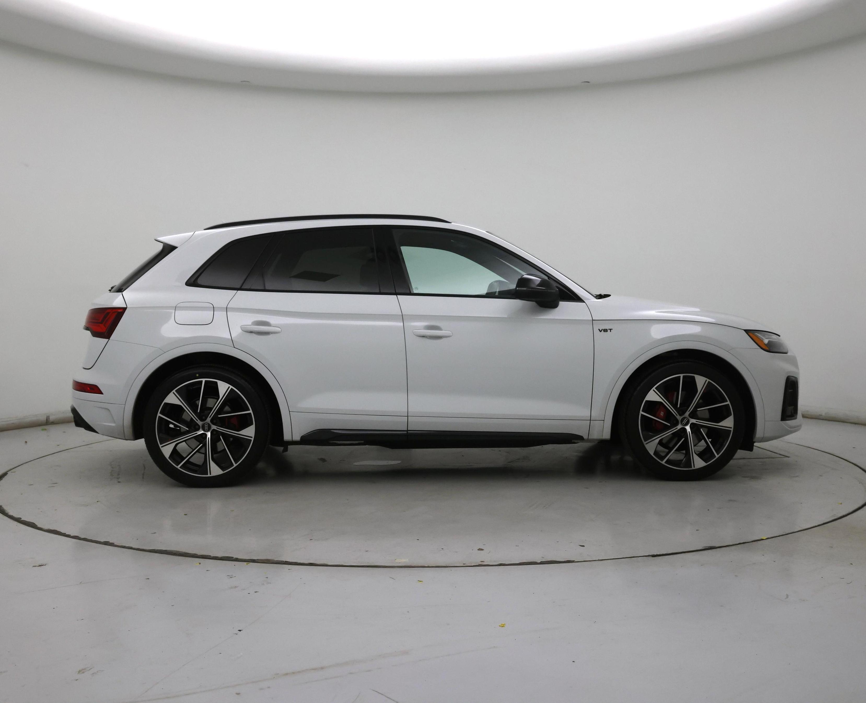 Thumbnail: 2021 Audi SQ5 - 7