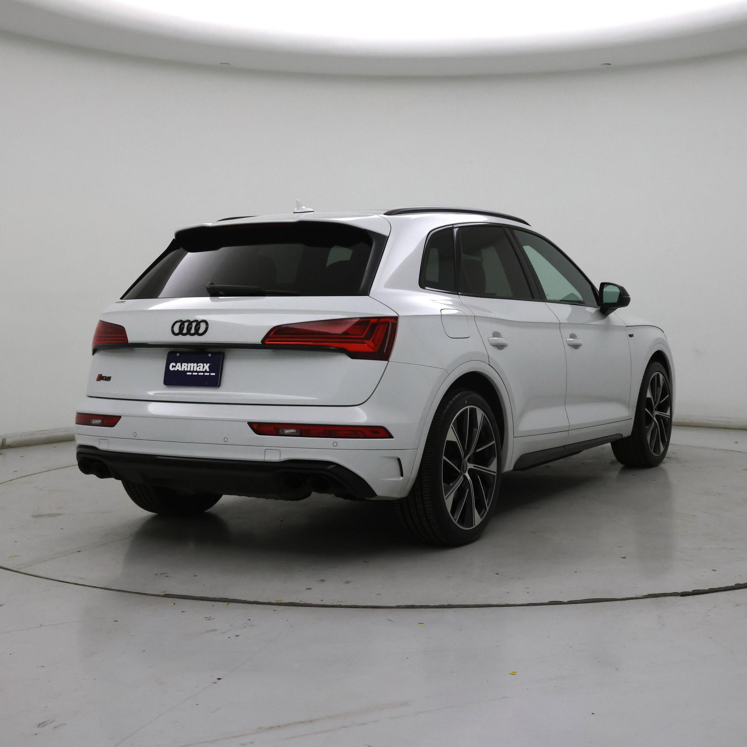 Thumbnail: 2021 Audi SQ5 - 8