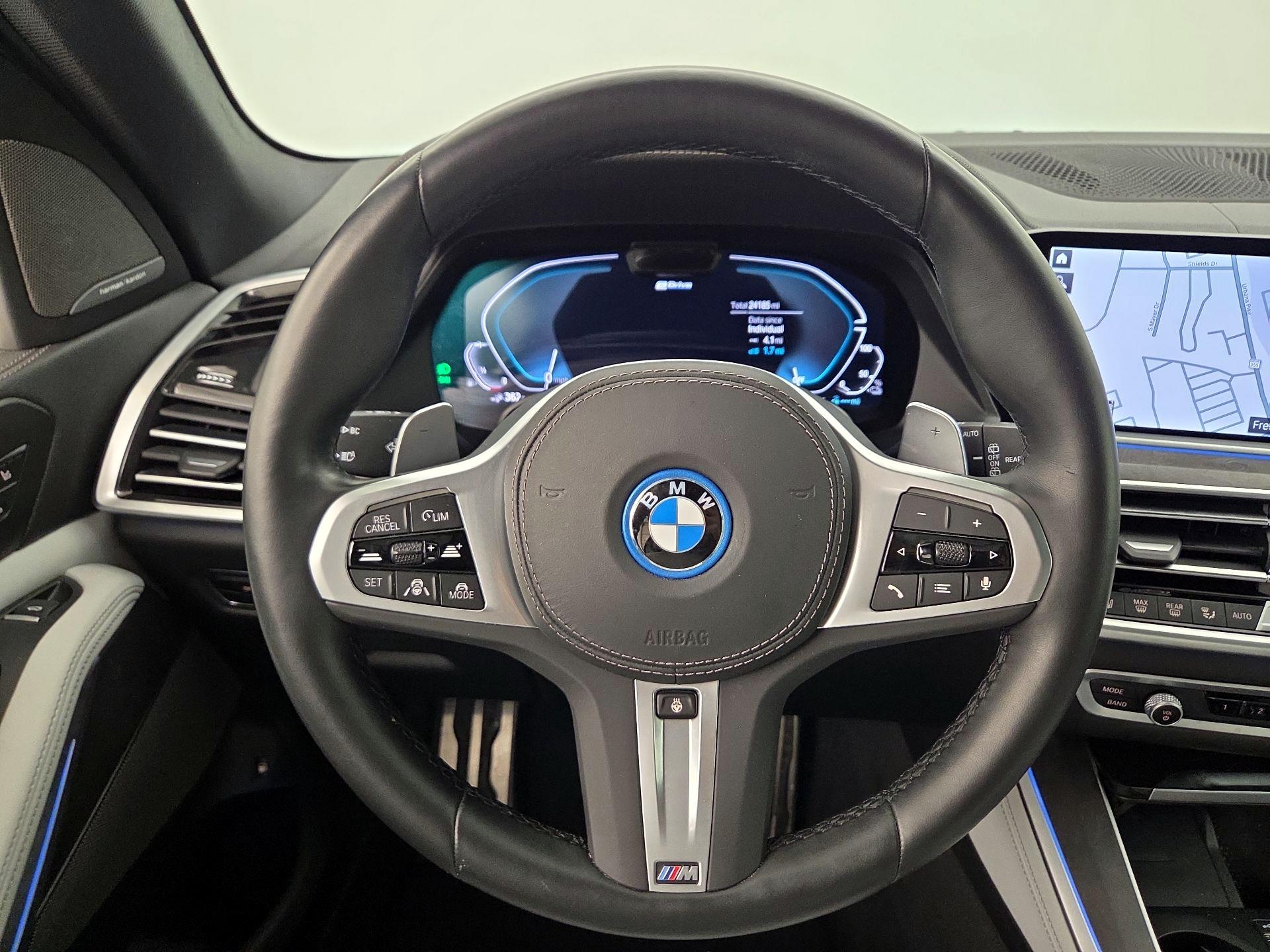 Thumbnail: 2023 BMW X5 - 10