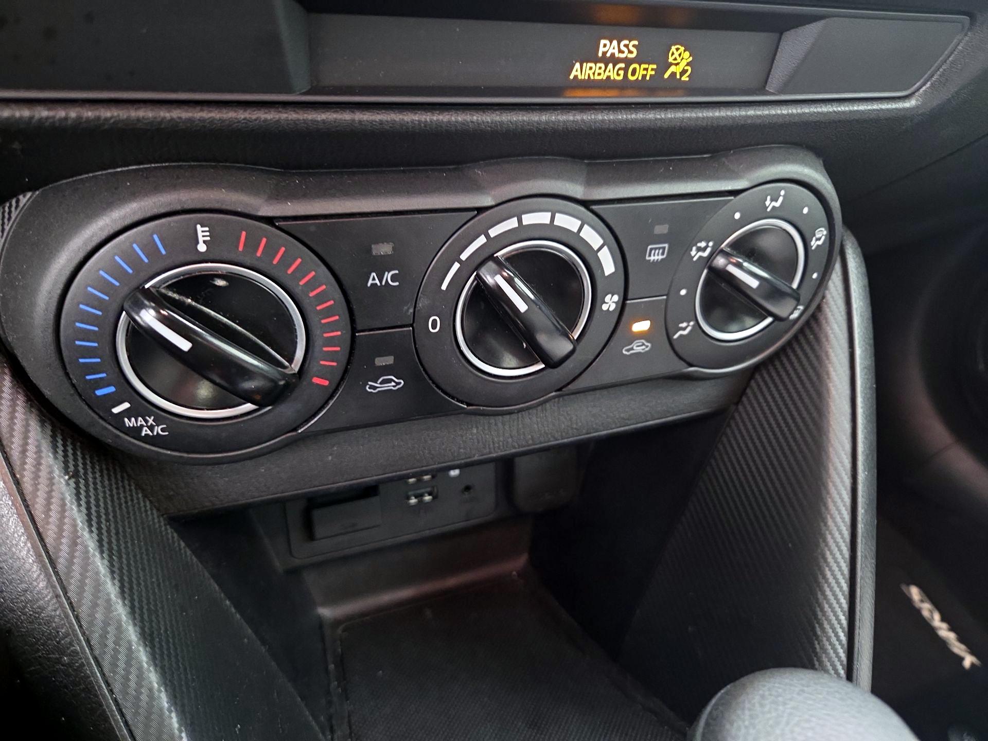 Thumbnail: 2020 Toyota Yaris - 16