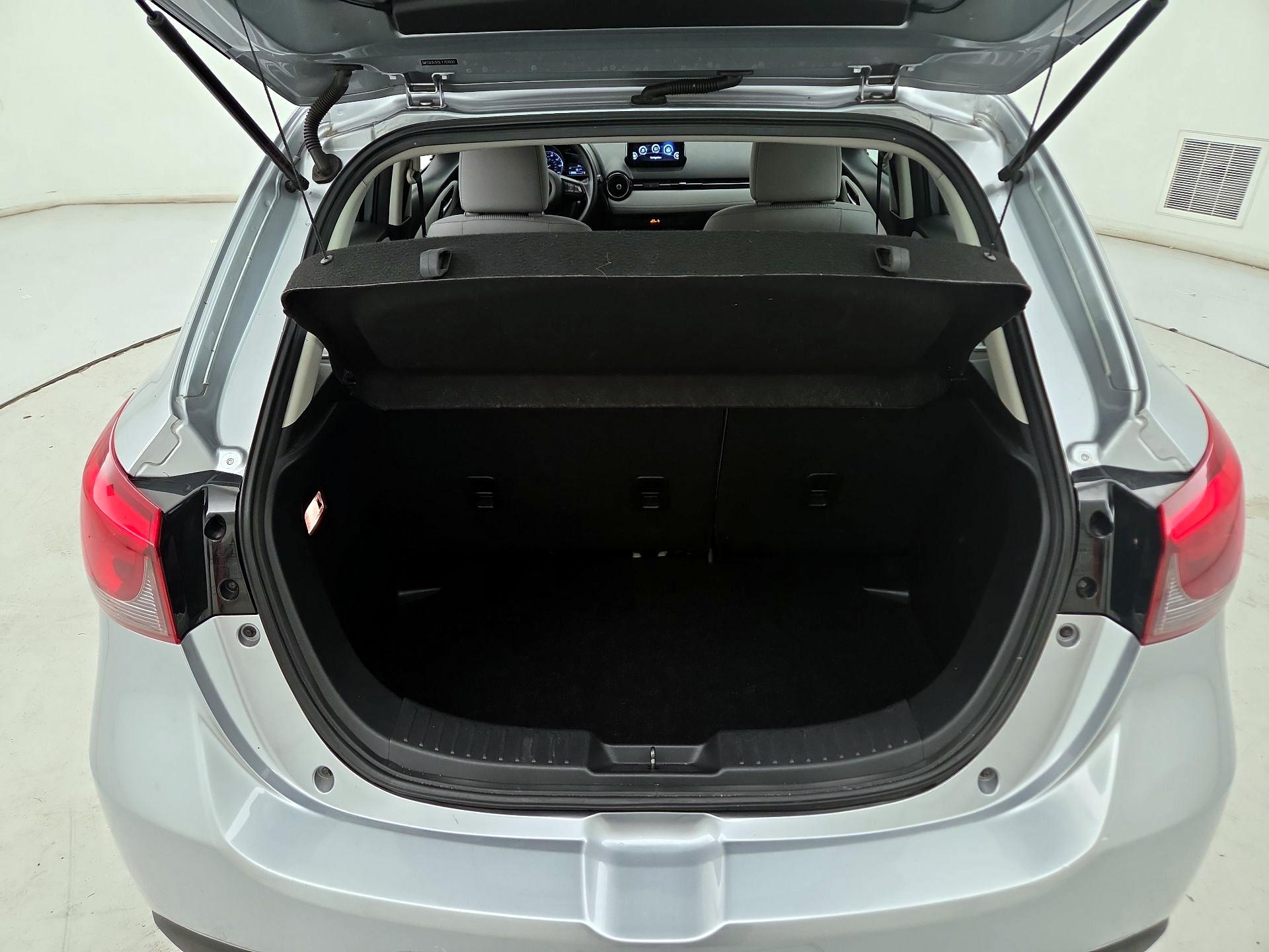 Thumbnail: 2020 Toyota Yaris - 20