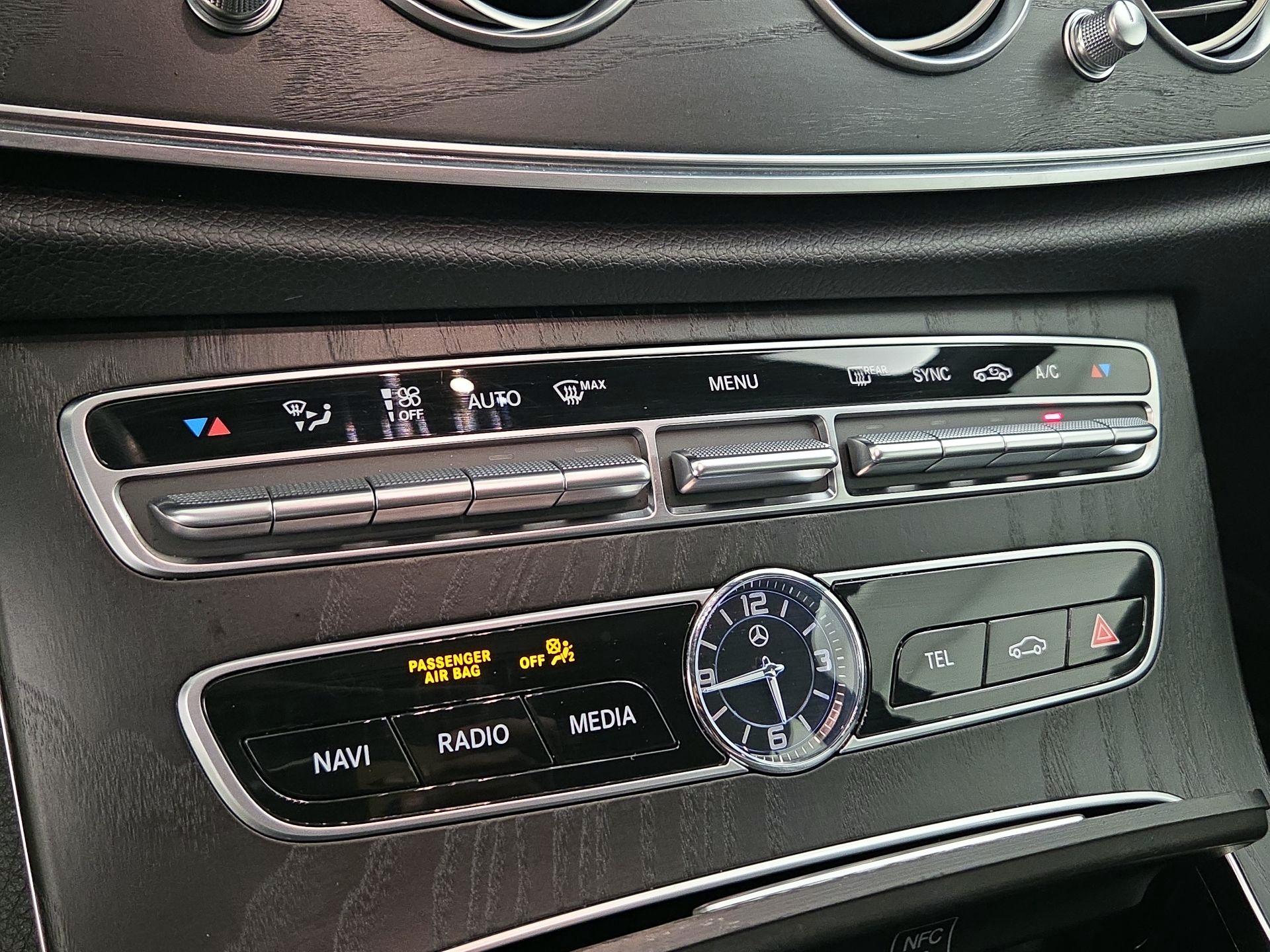 Thumbnail: 2018 Mercedes-Benz E-Class - 17