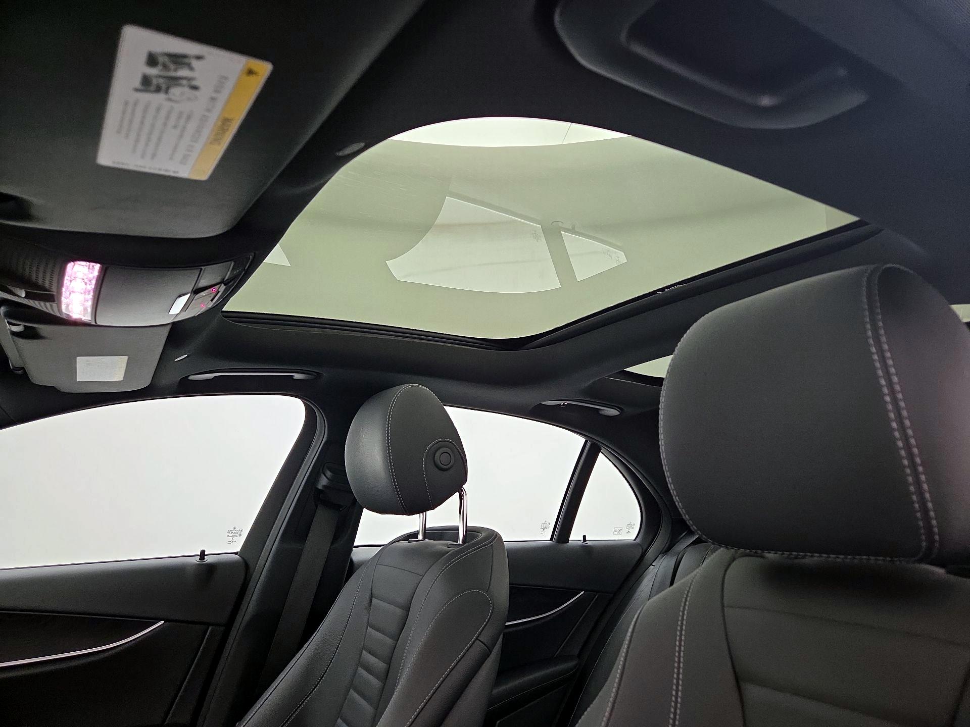 Thumbnail: 2018 Mercedes-Benz E-Class - 20