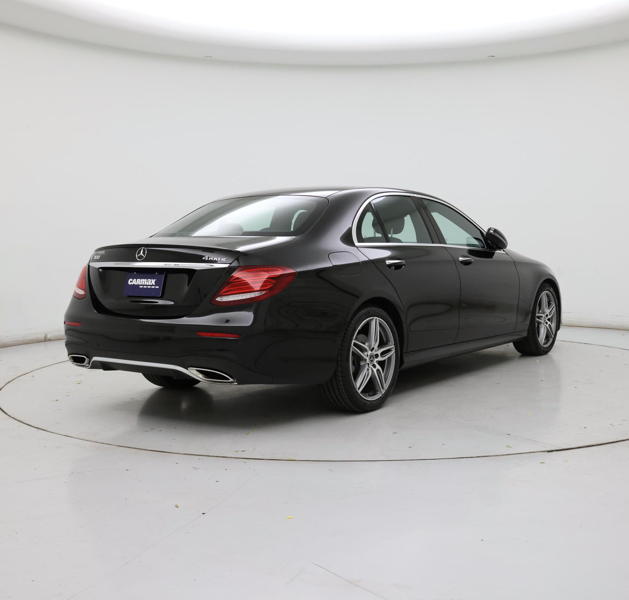 Thumbnail: 2018 Mercedes-Benz E-Class - 8