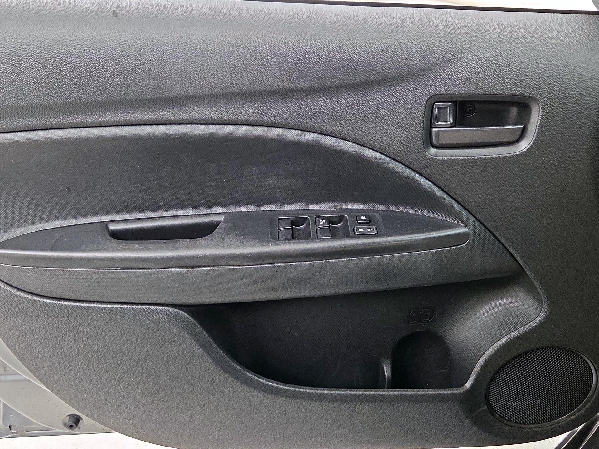 Thumbnail: 2020 Mitsubishi Mirage G4 - 12