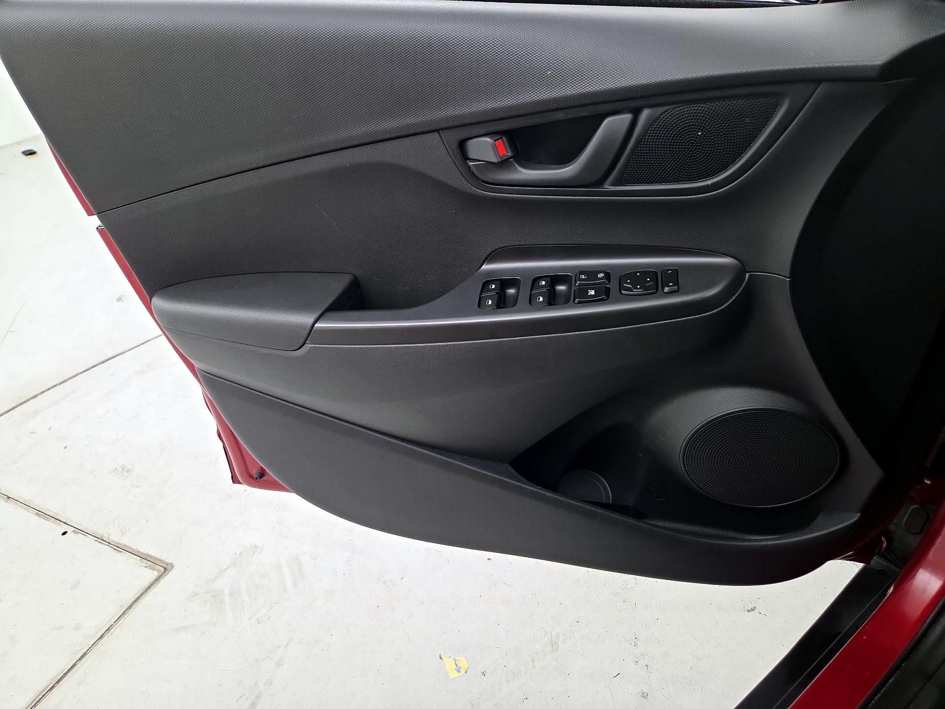 Thumbnail: 2019 Hyundai Kona - 12