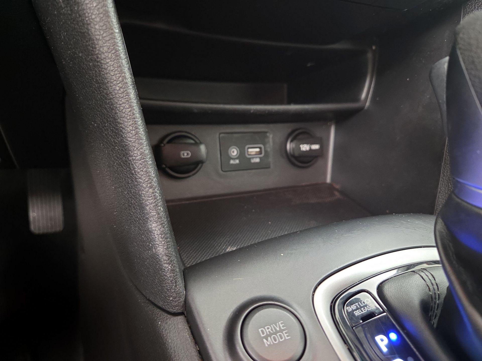 Thumbnail: 2019 Hyundai Kona - 18