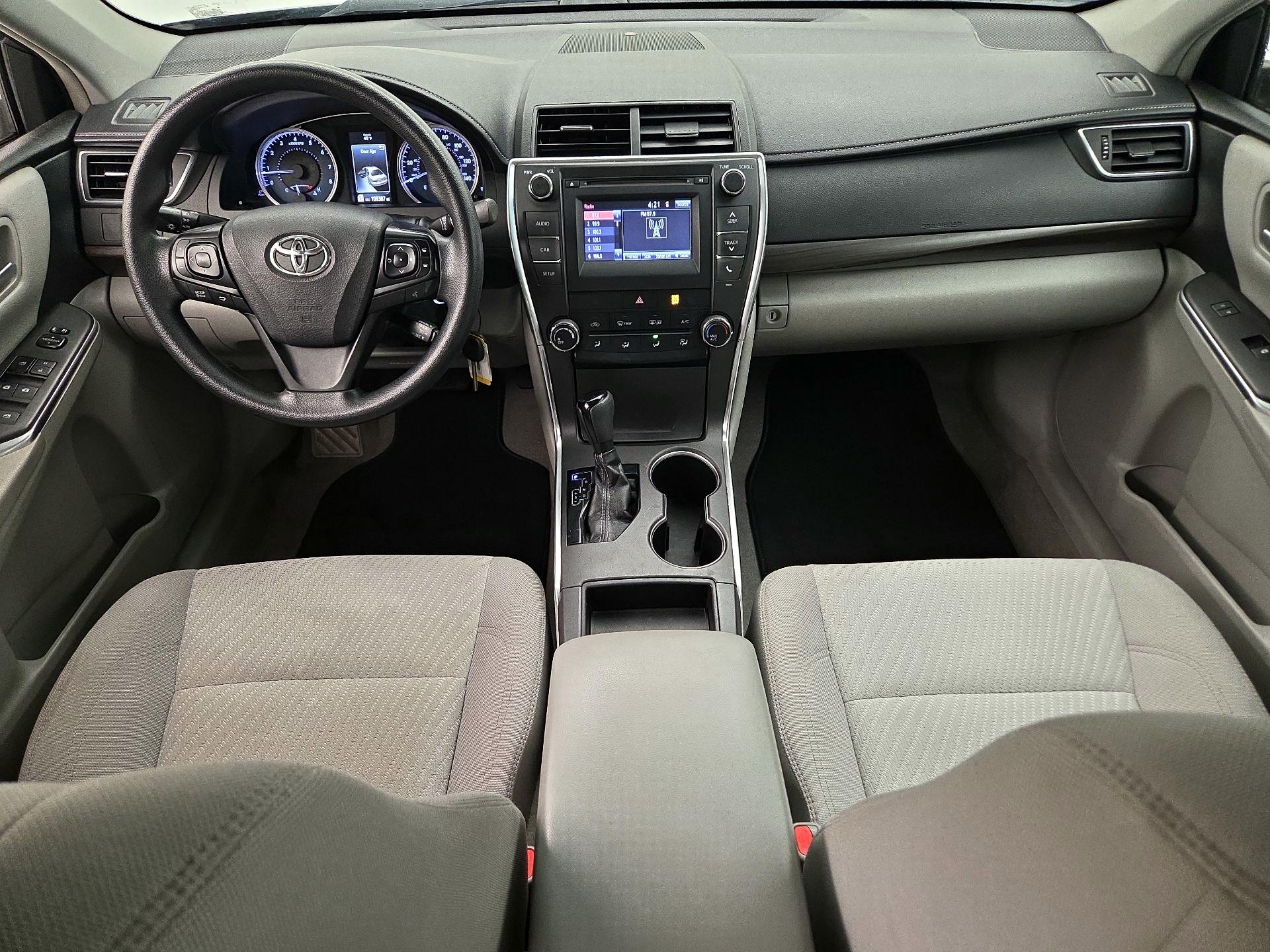 Thumbnail: 2016 Toyota Camry - 9