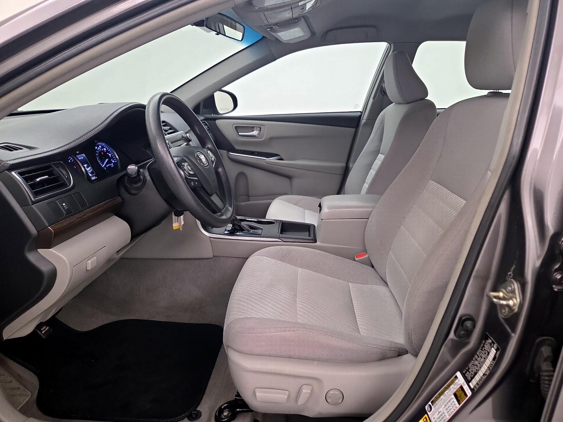 Thumbnail: 2016 Toyota Camry - 11