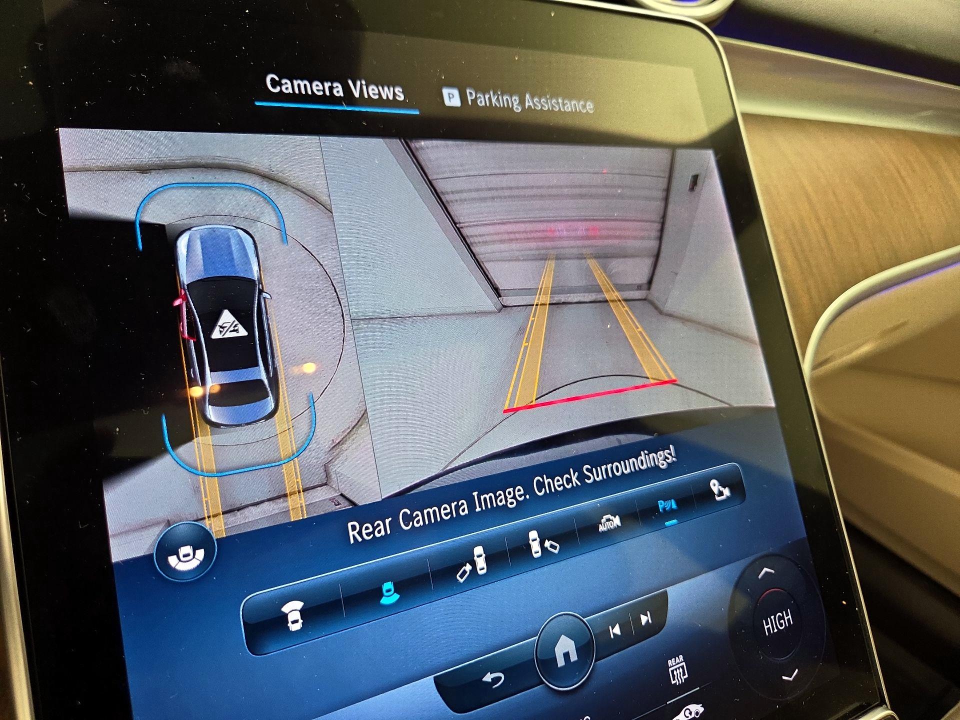 Thumbnail: 2022 Mercedes-Benz C-Class - 15