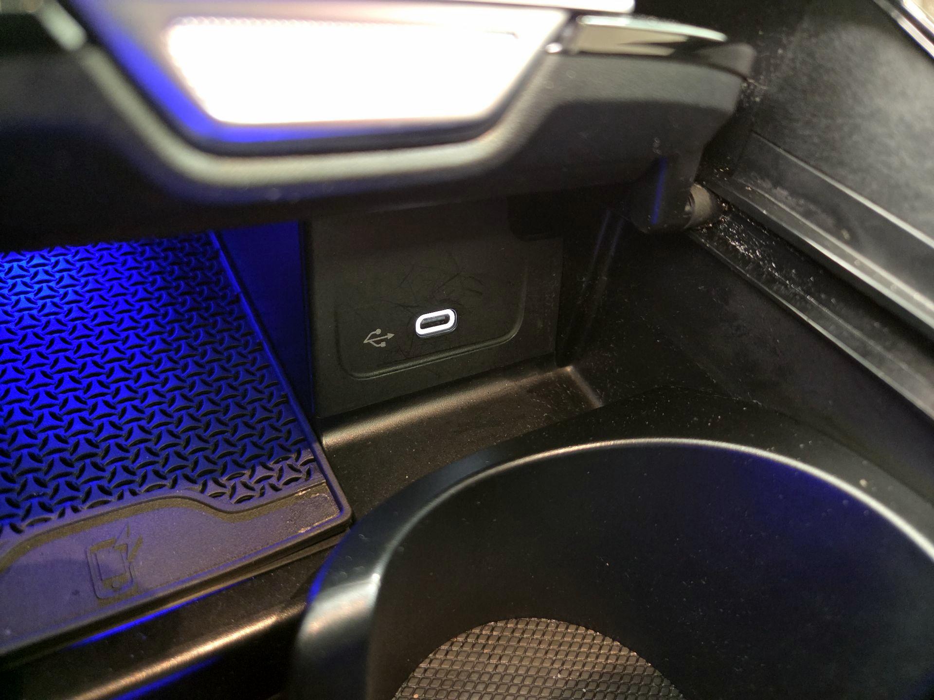 Thumbnail: 2022 Mercedes-Benz C-Class - 19