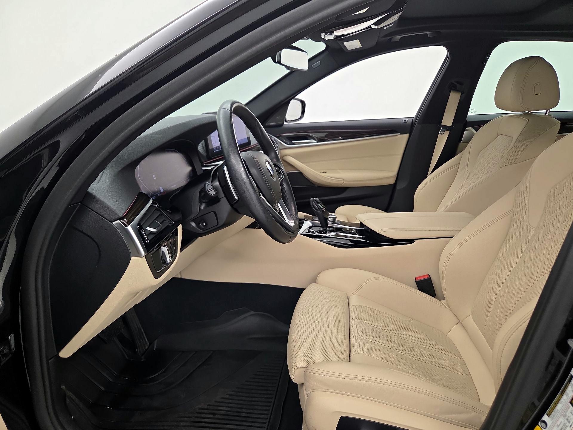 Thumbnail: 2022 BMW 5 Series - 11