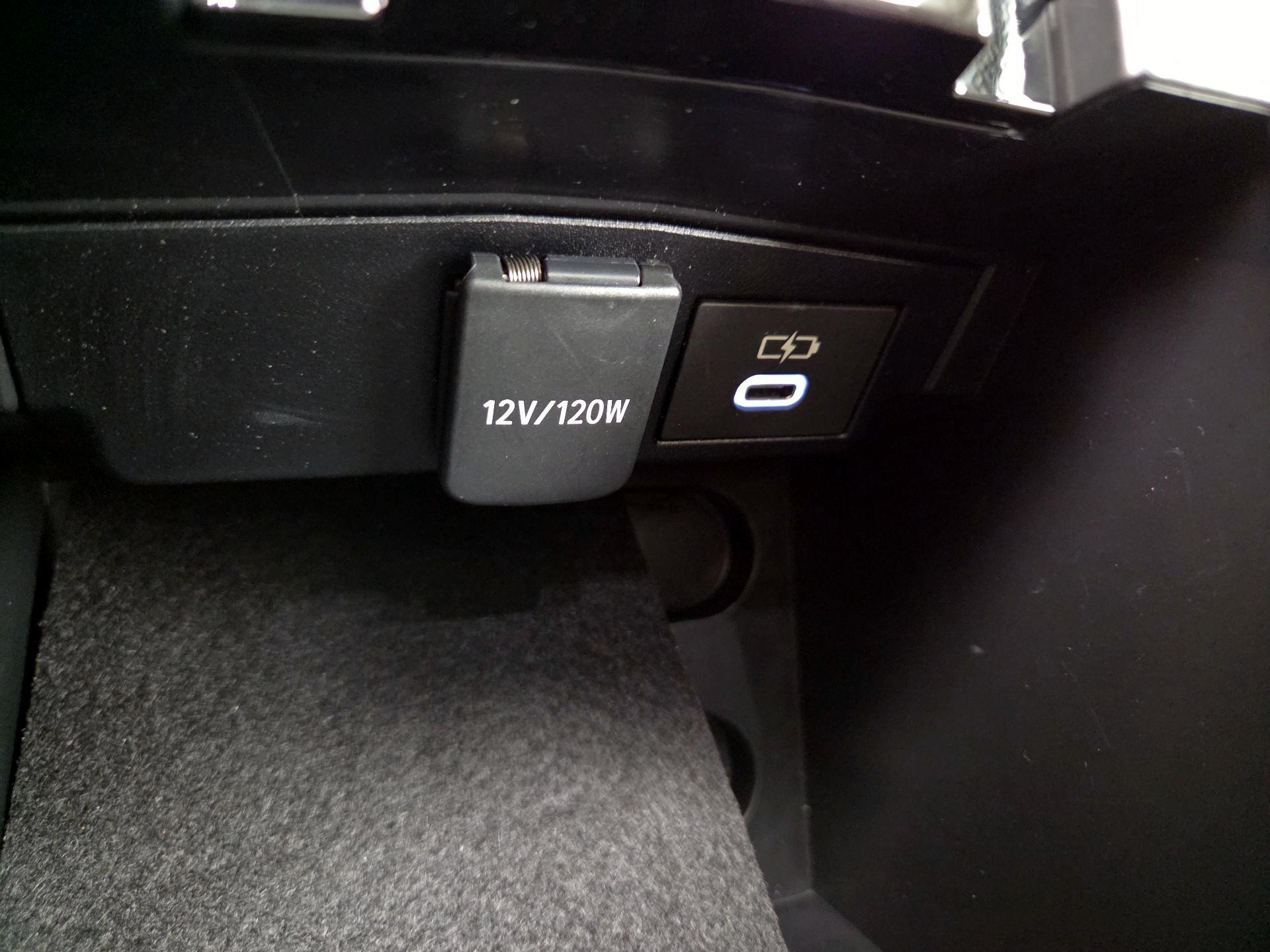 Thumbnail: 2023 Toyota Corolla Cross - 18