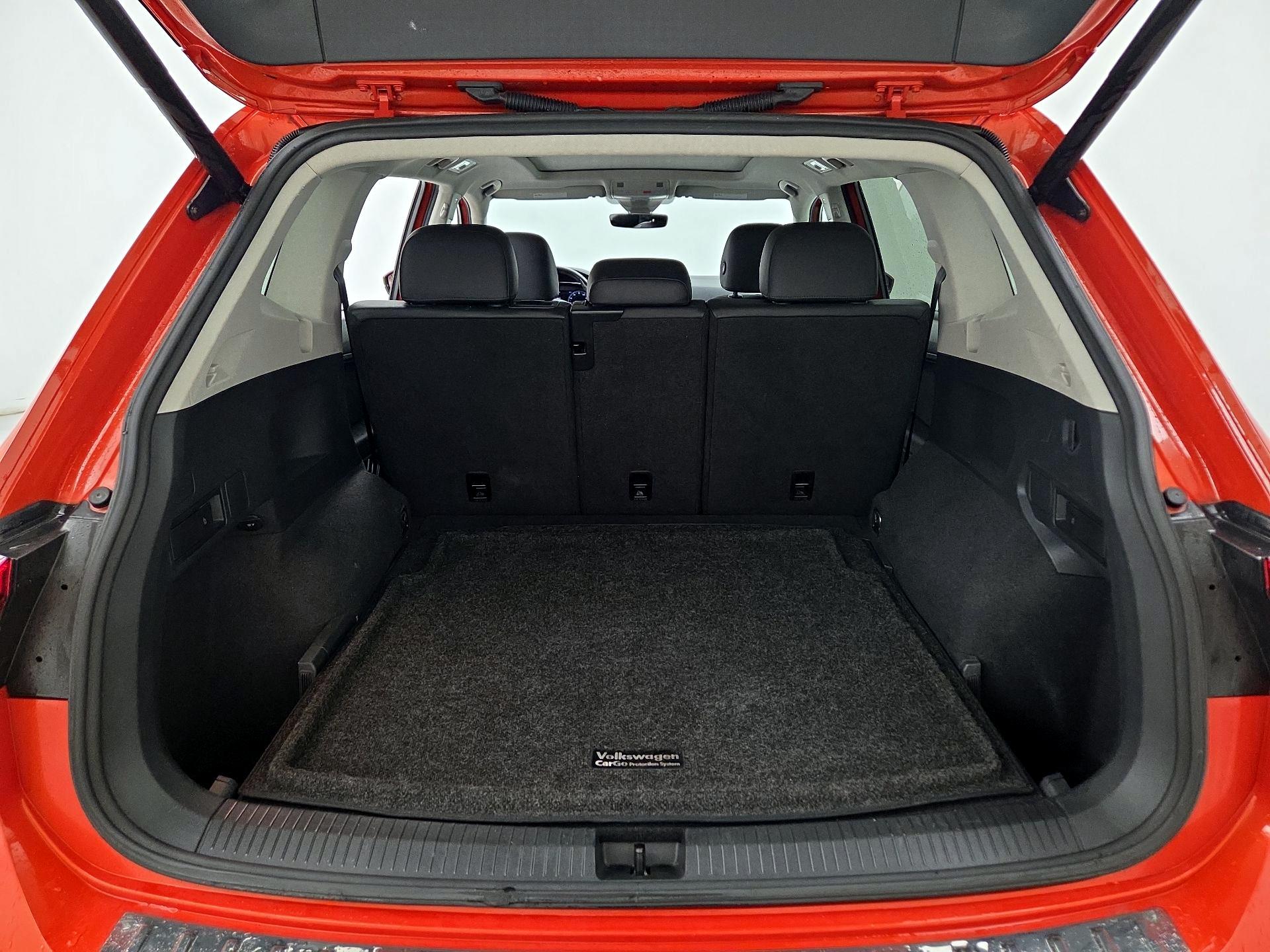 Thumbnail: 2019 Volkswagen Tiguan - 20