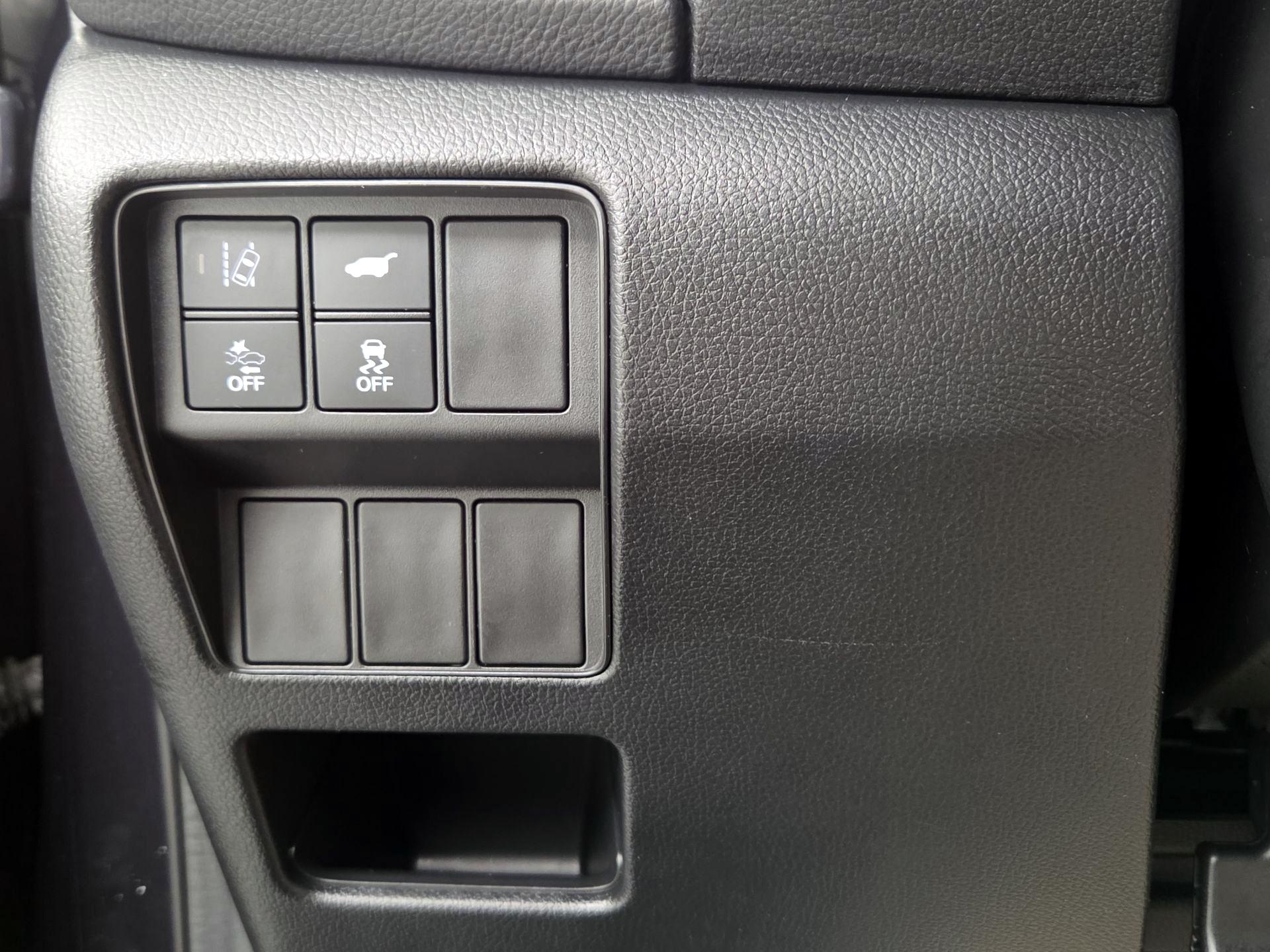 Thumbnail: 2017 Honda CR-V - 13