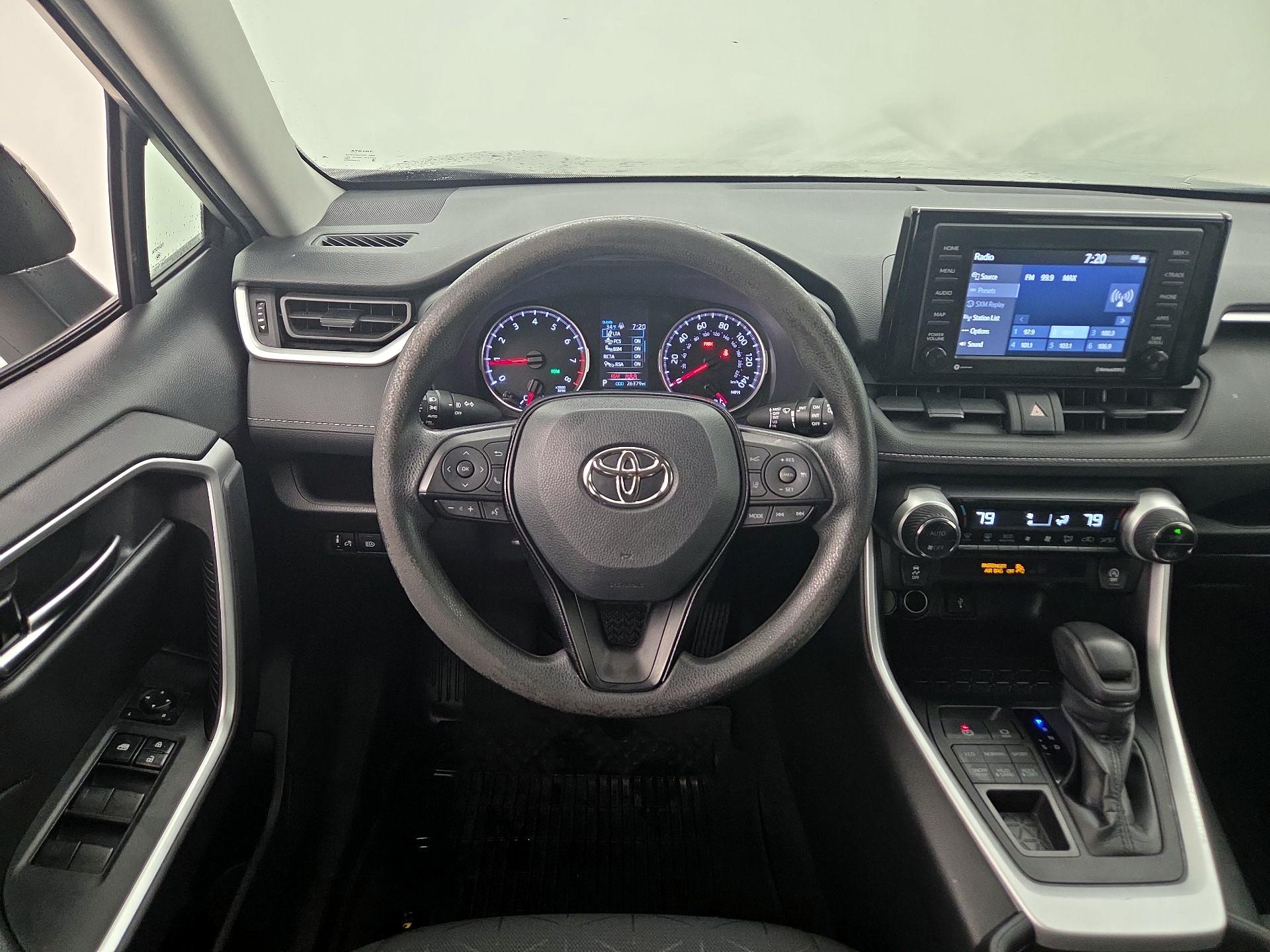 Thumbnail: 2021 Toyota RAV4 - 10
