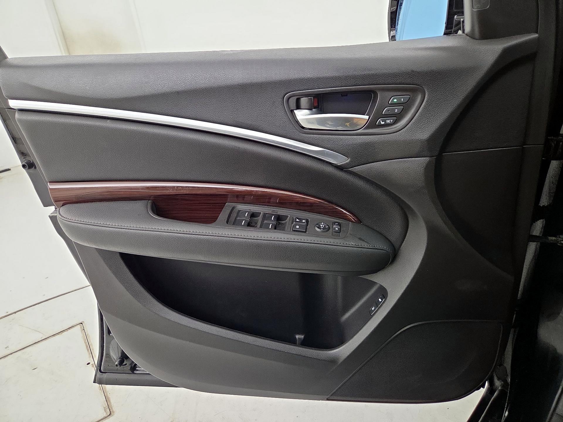 Thumbnail: 2016 Acura MDX - 12