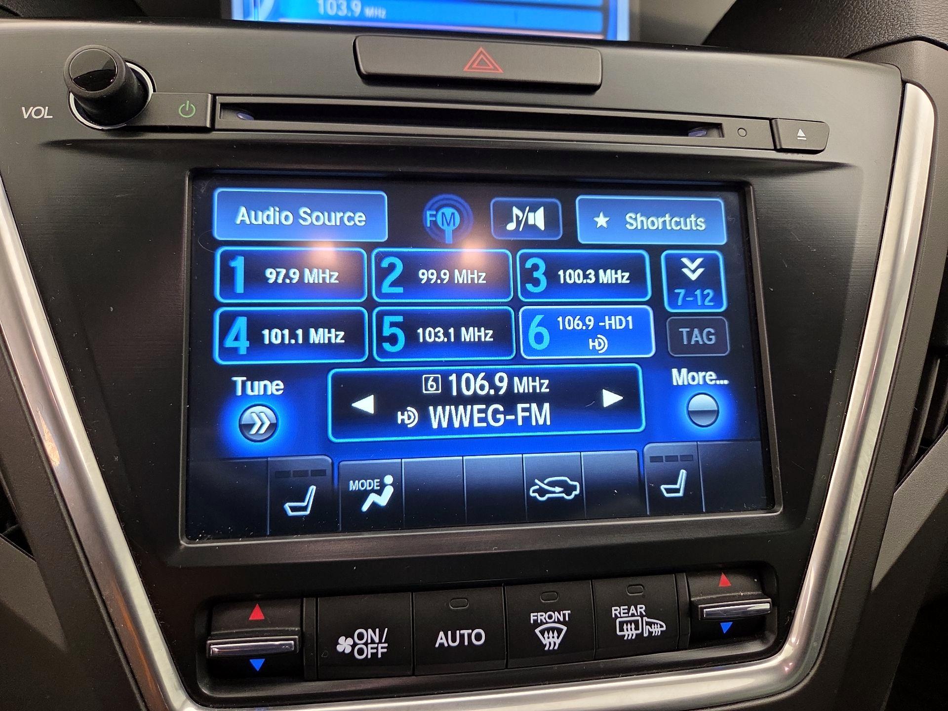 Thumbnail: 2016 Acura MDX - 16