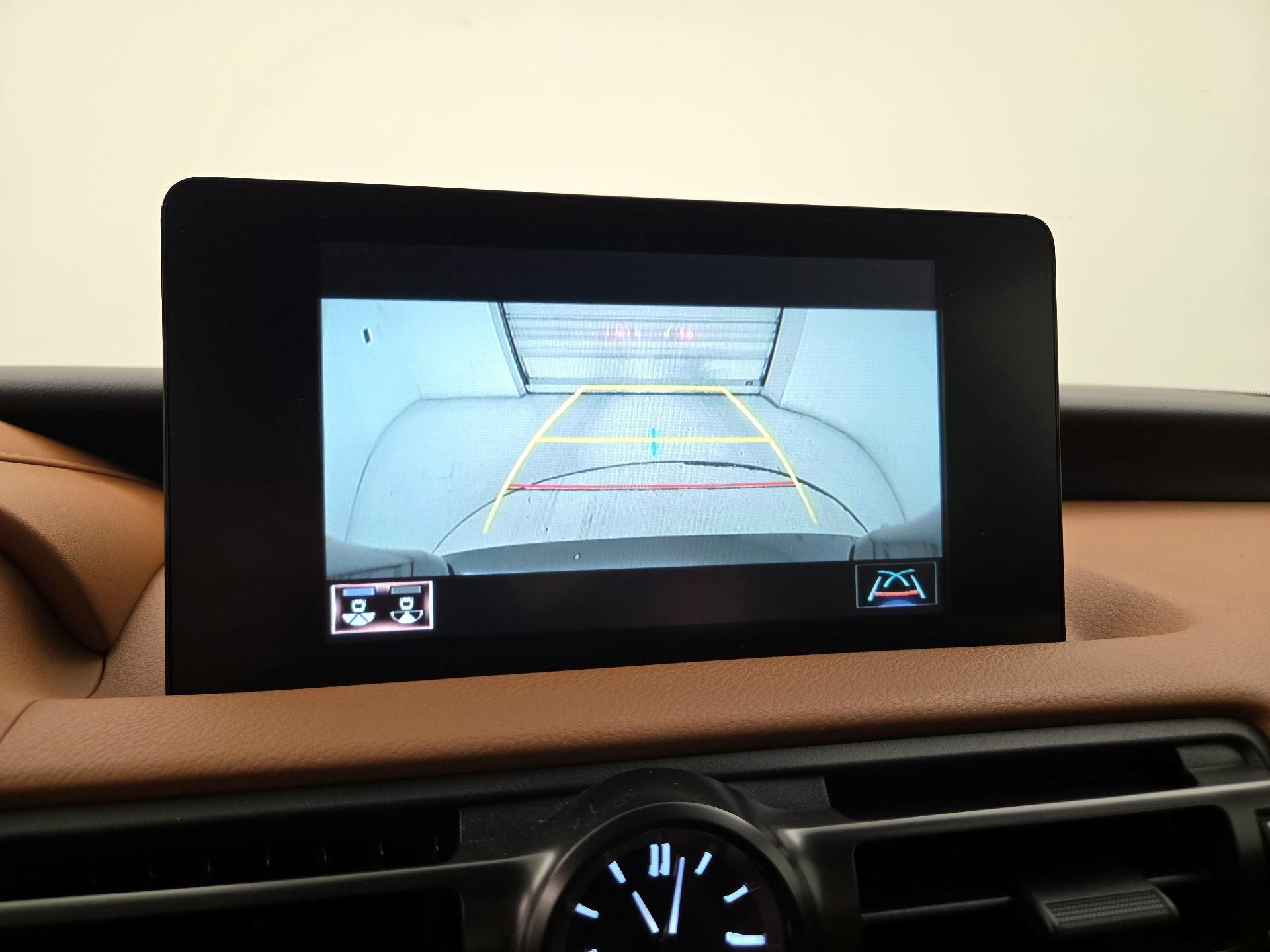 Thumbnail: 2023 Lexus IS - 15