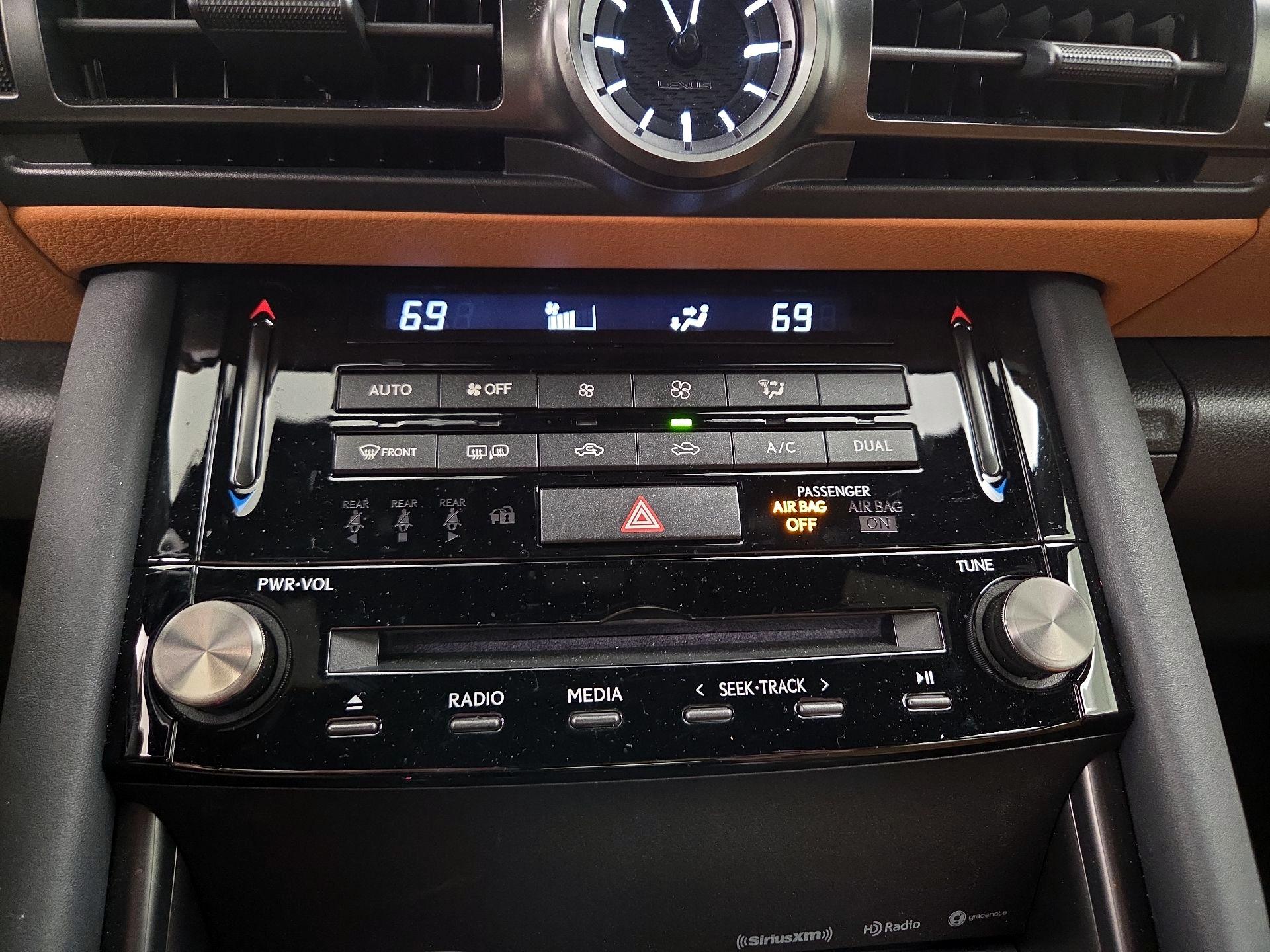 Thumbnail: 2023 Lexus IS - 17