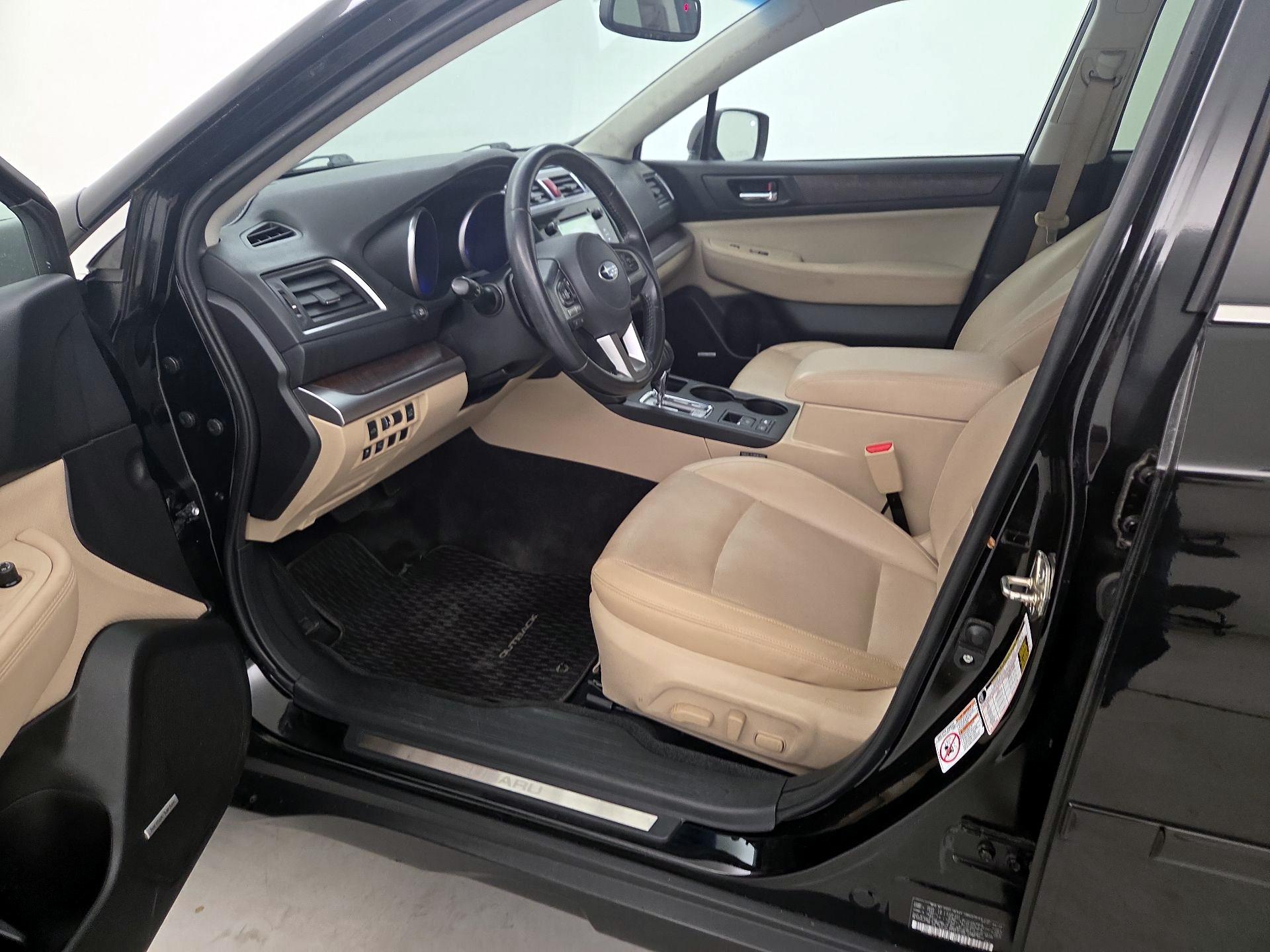 Thumbnail: 2015 Subaru Outback - 11