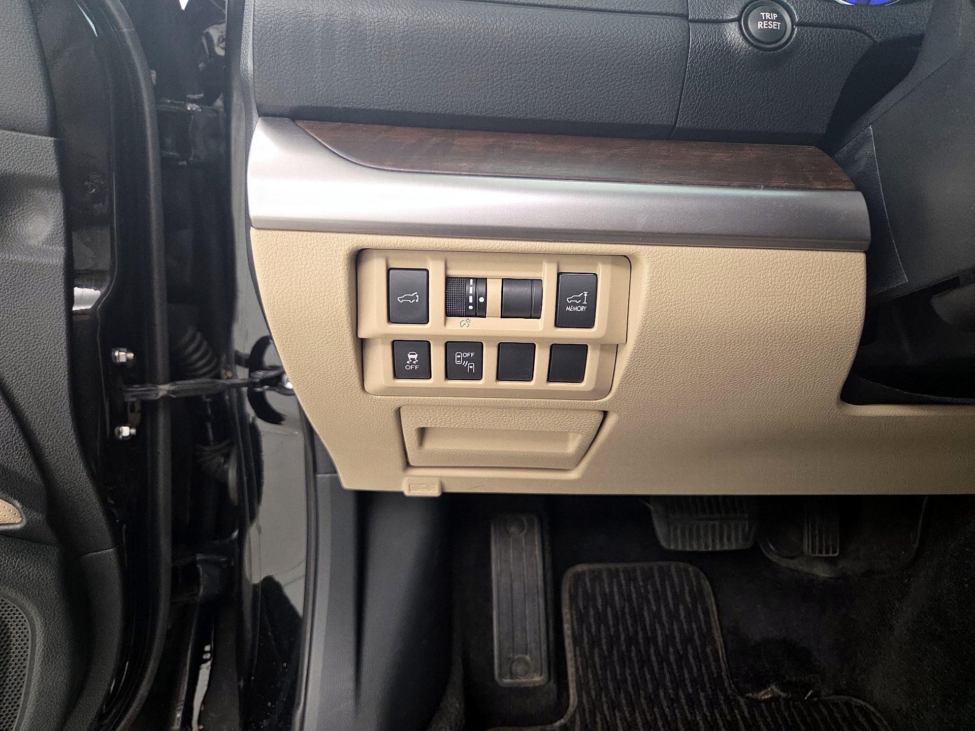 Thumbnail: 2015 Subaru Outback - 13