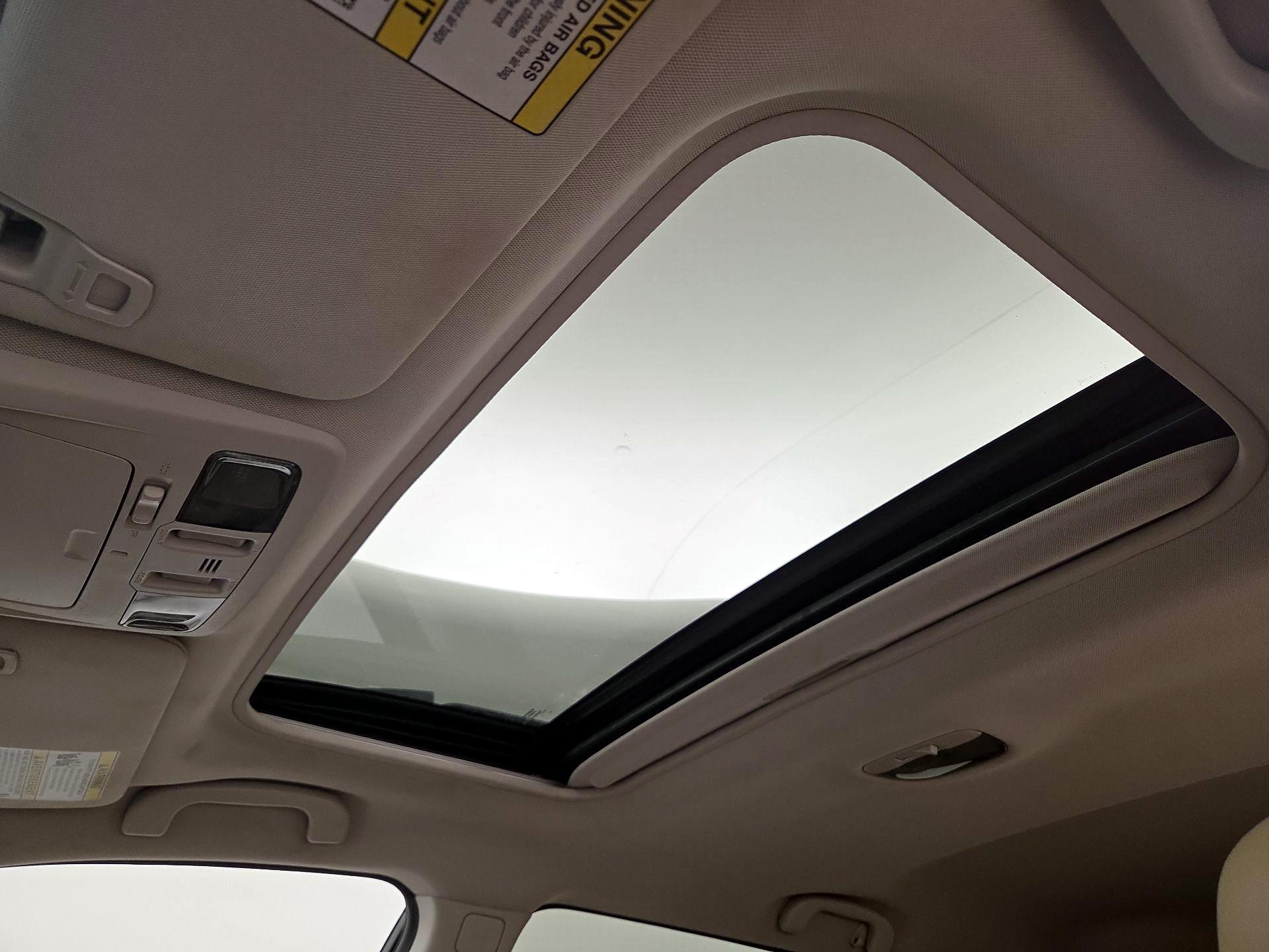 Thumbnail: 2015 Subaru Outback - 20