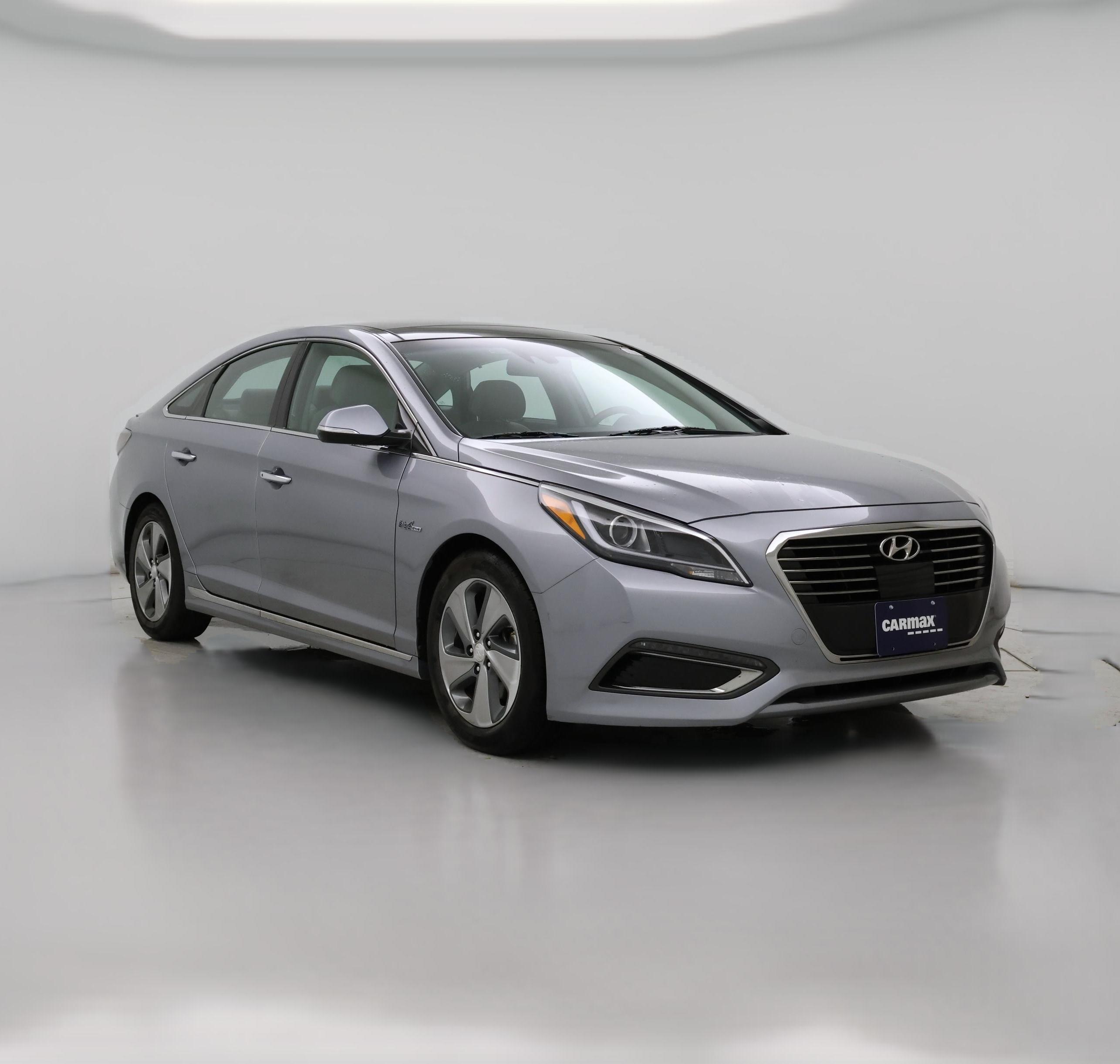 Thumbnail: 2016 Hyundai Sonata - 1