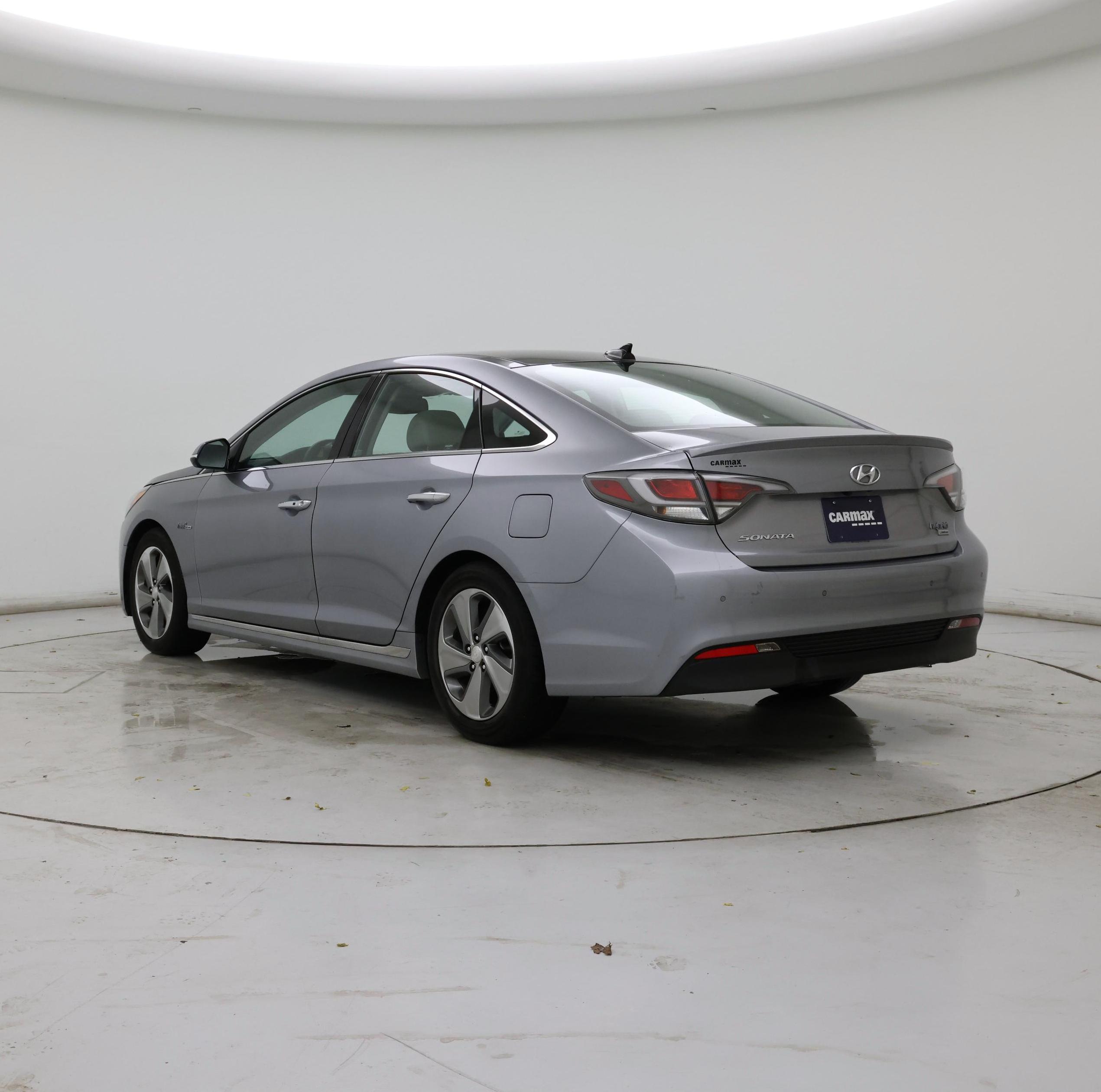 Thumbnail: 2016 Hyundai Sonata - 2