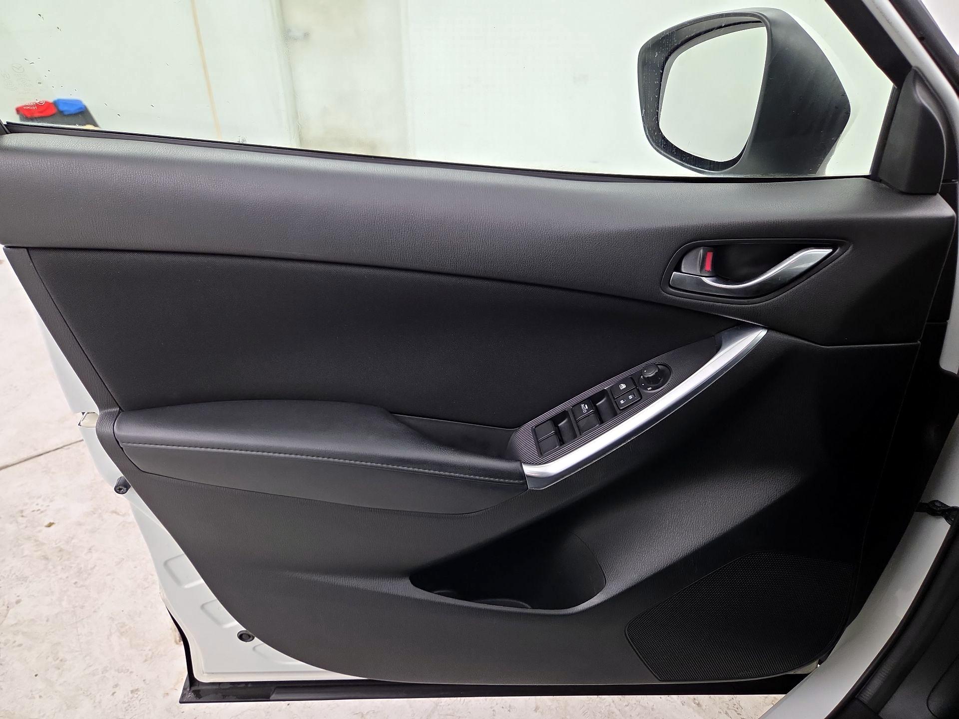 Thumbnail: 2014 Mazda CX-5 - 10