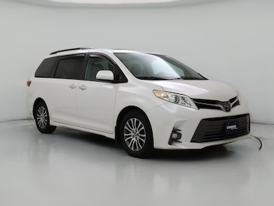 2019 Toyota Sienna XLE