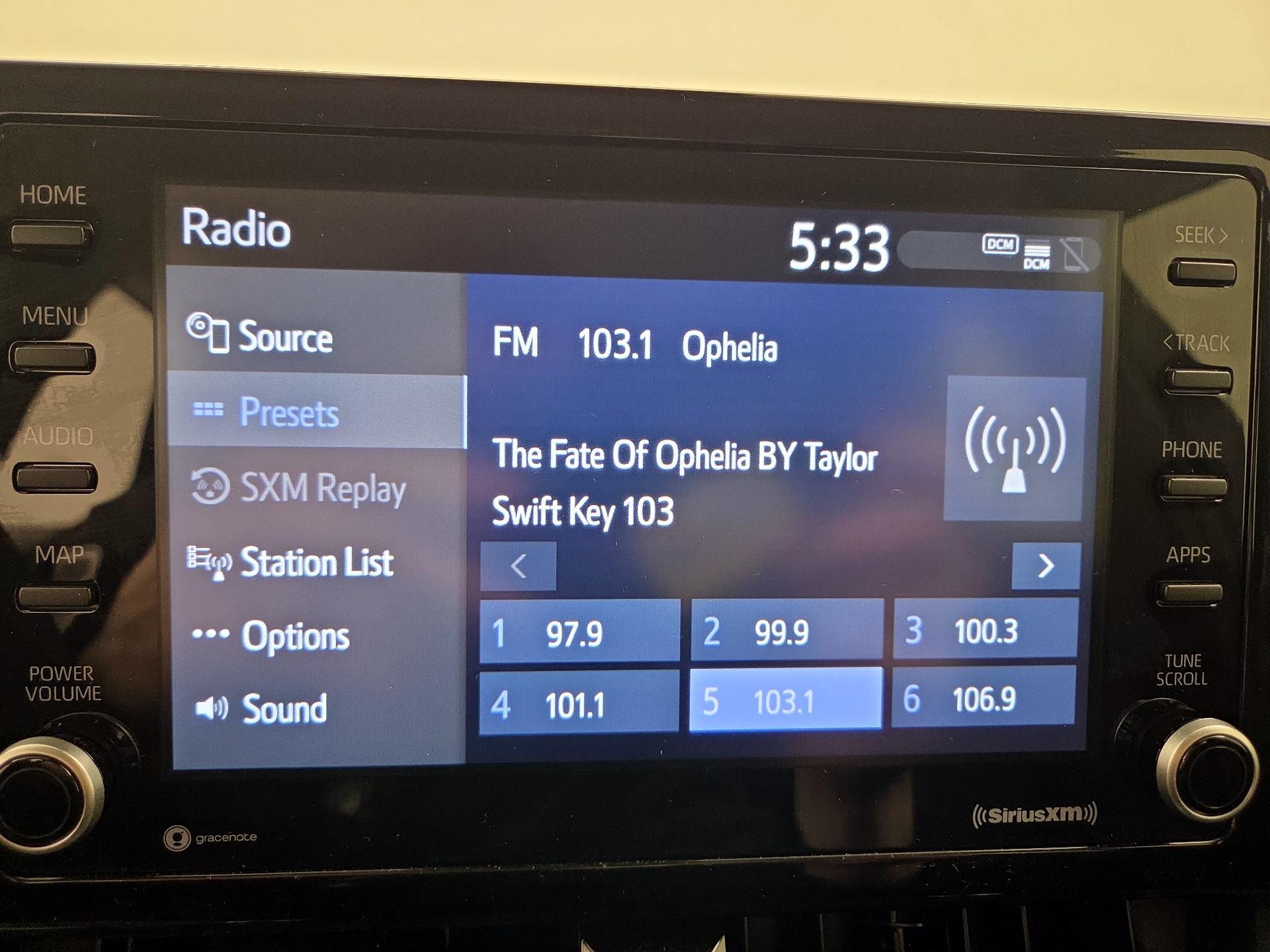 Thumbnail: 2022 Toyota Corolla - 16