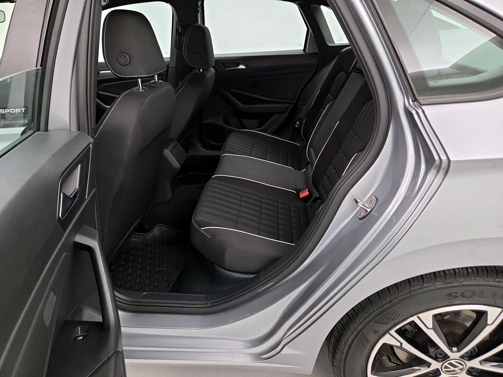 Thumbnail: 2024 Volkswagen Jetta - 19