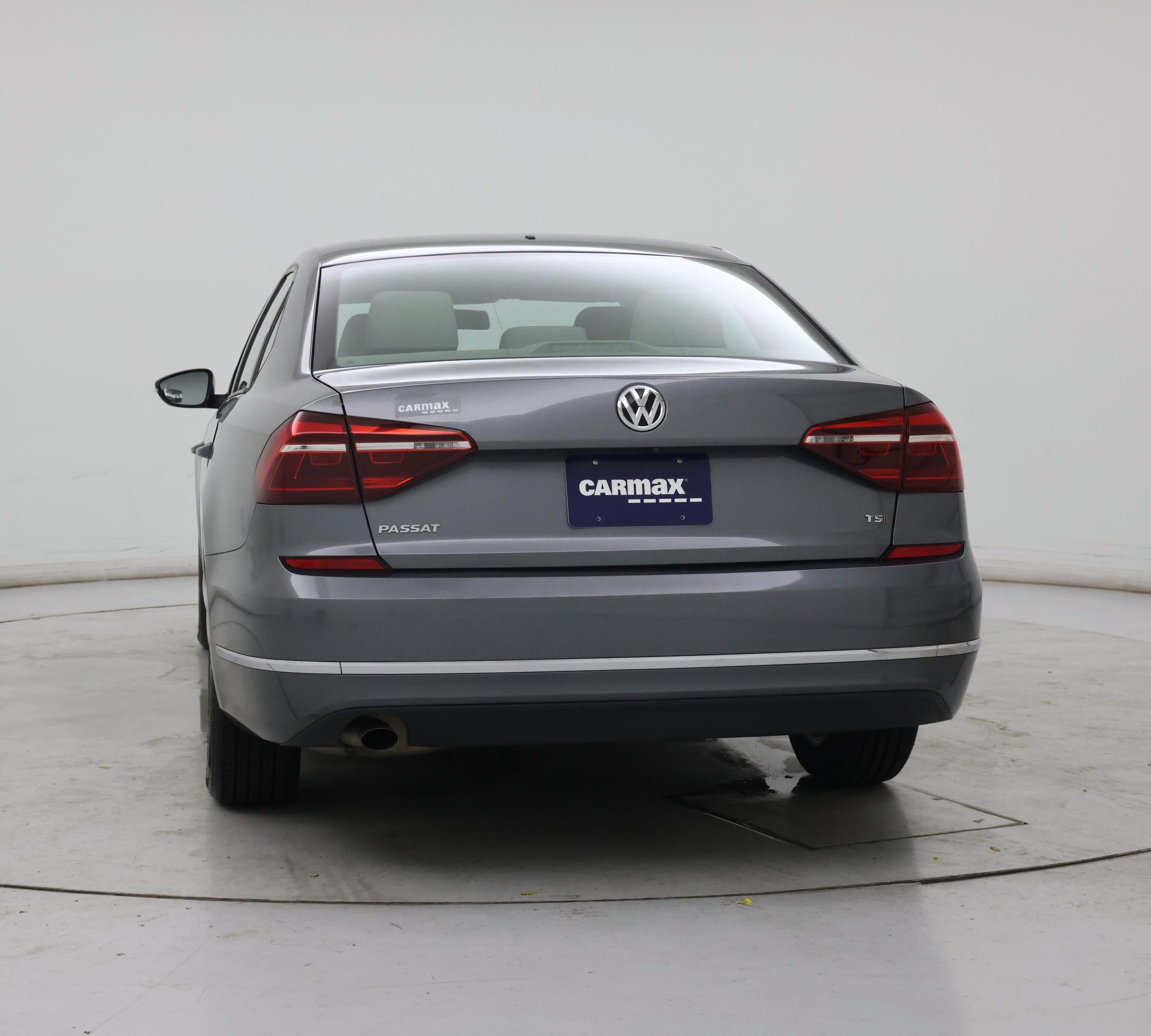 Thumbnail: 2018 Volkswagen Passat - 6