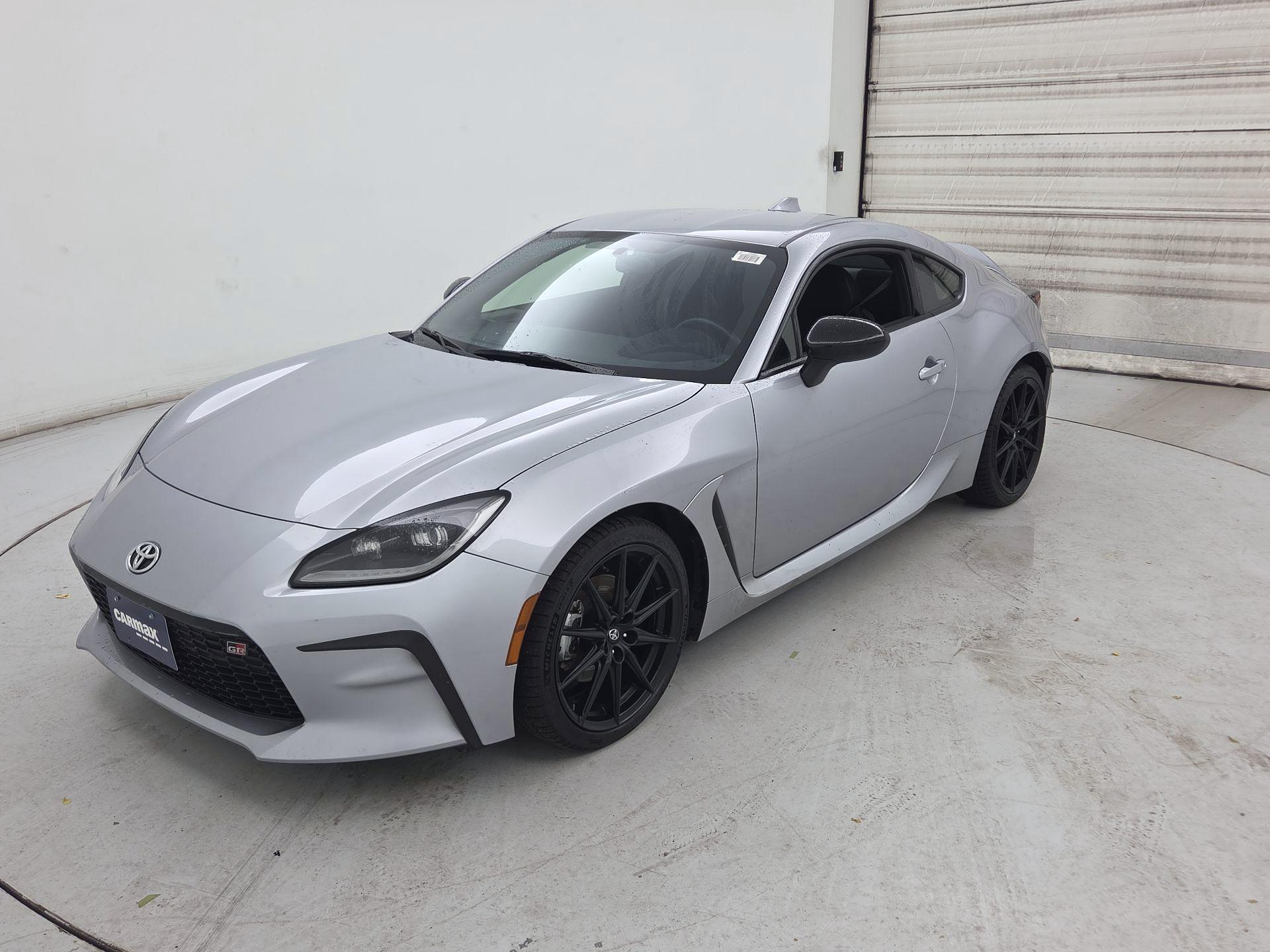 Thumbnail: 2023 Toyota GR86 - 3