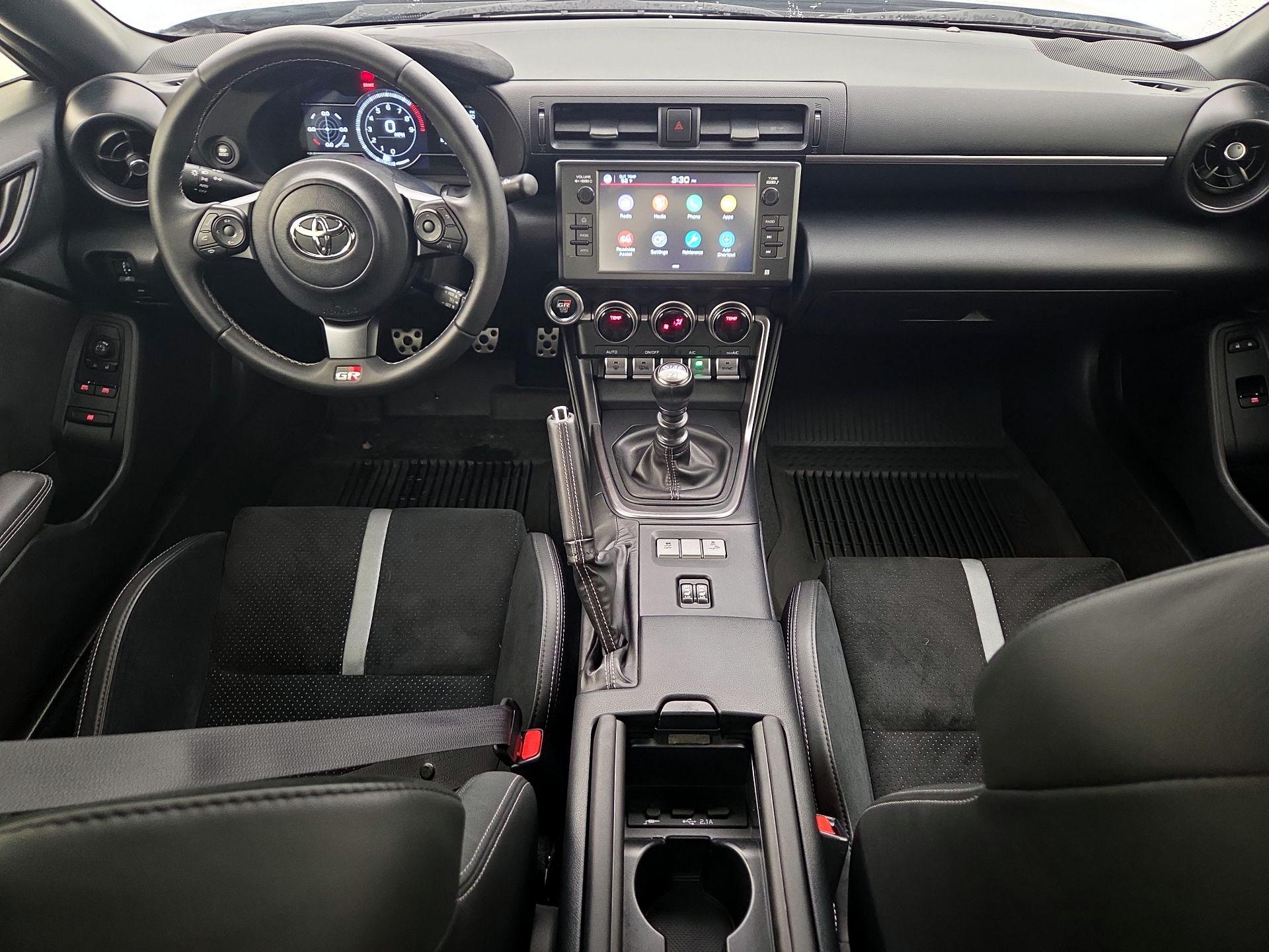 Thumbnail: 2023 Toyota GR86 - 8