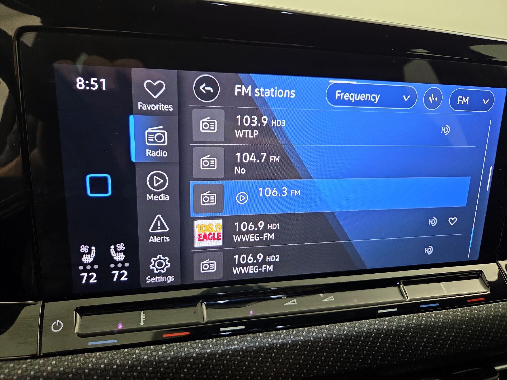 Thumbnail: 2022 Volkswagen Golf - 16