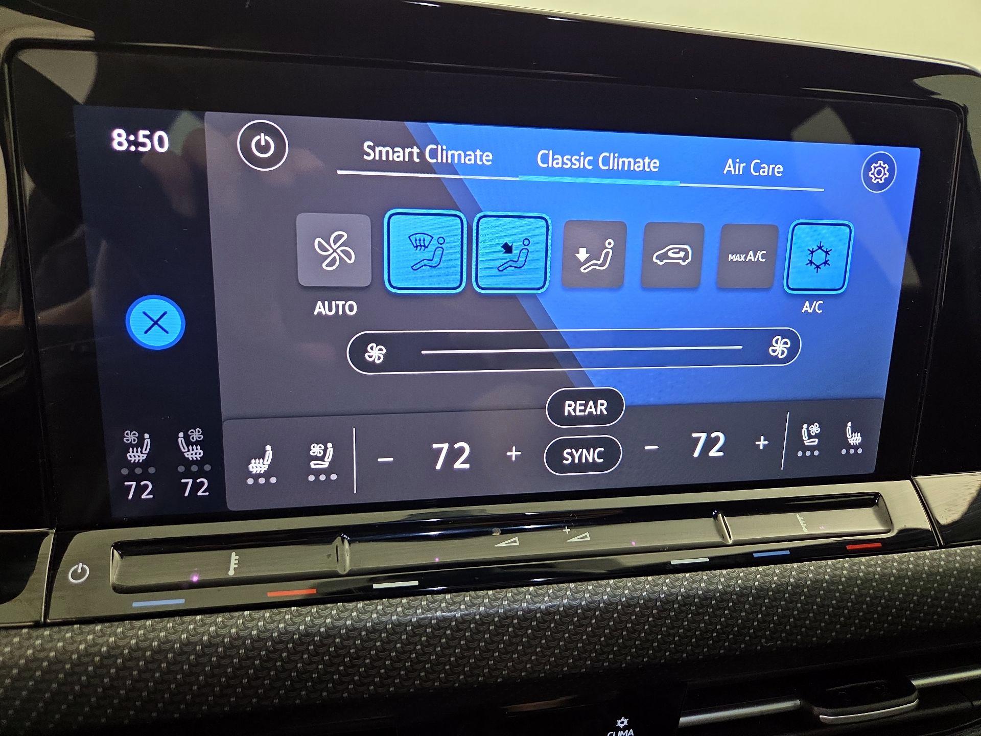 Thumbnail: 2022 Volkswagen Golf - 17