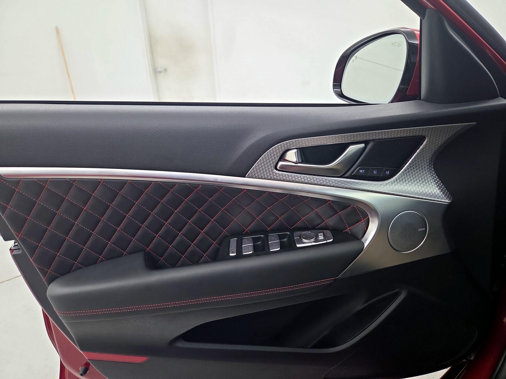 Thumbnail: 2022 Genesis G70 - 12