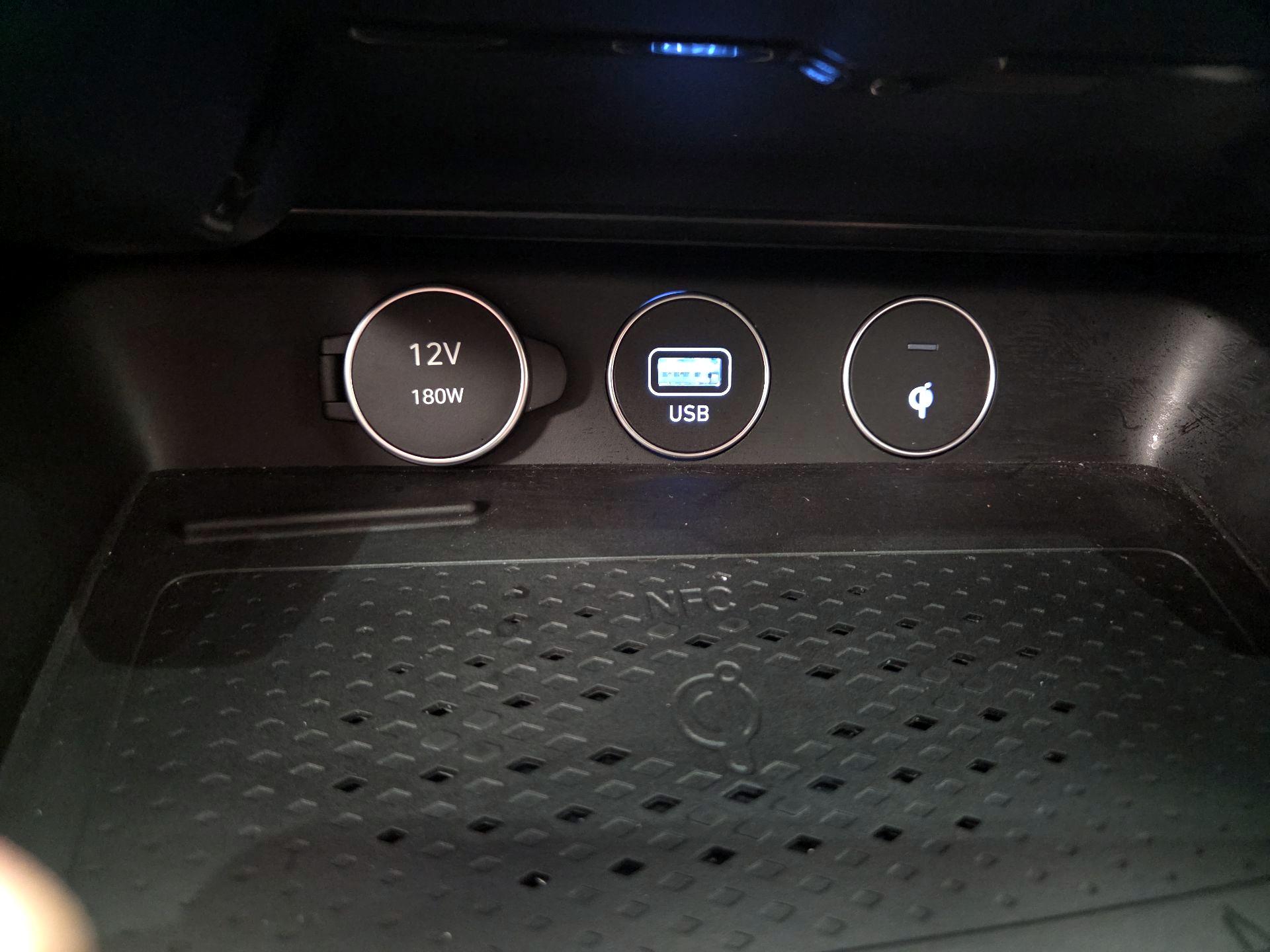 Thumbnail: 2022 Genesis G70 - 19