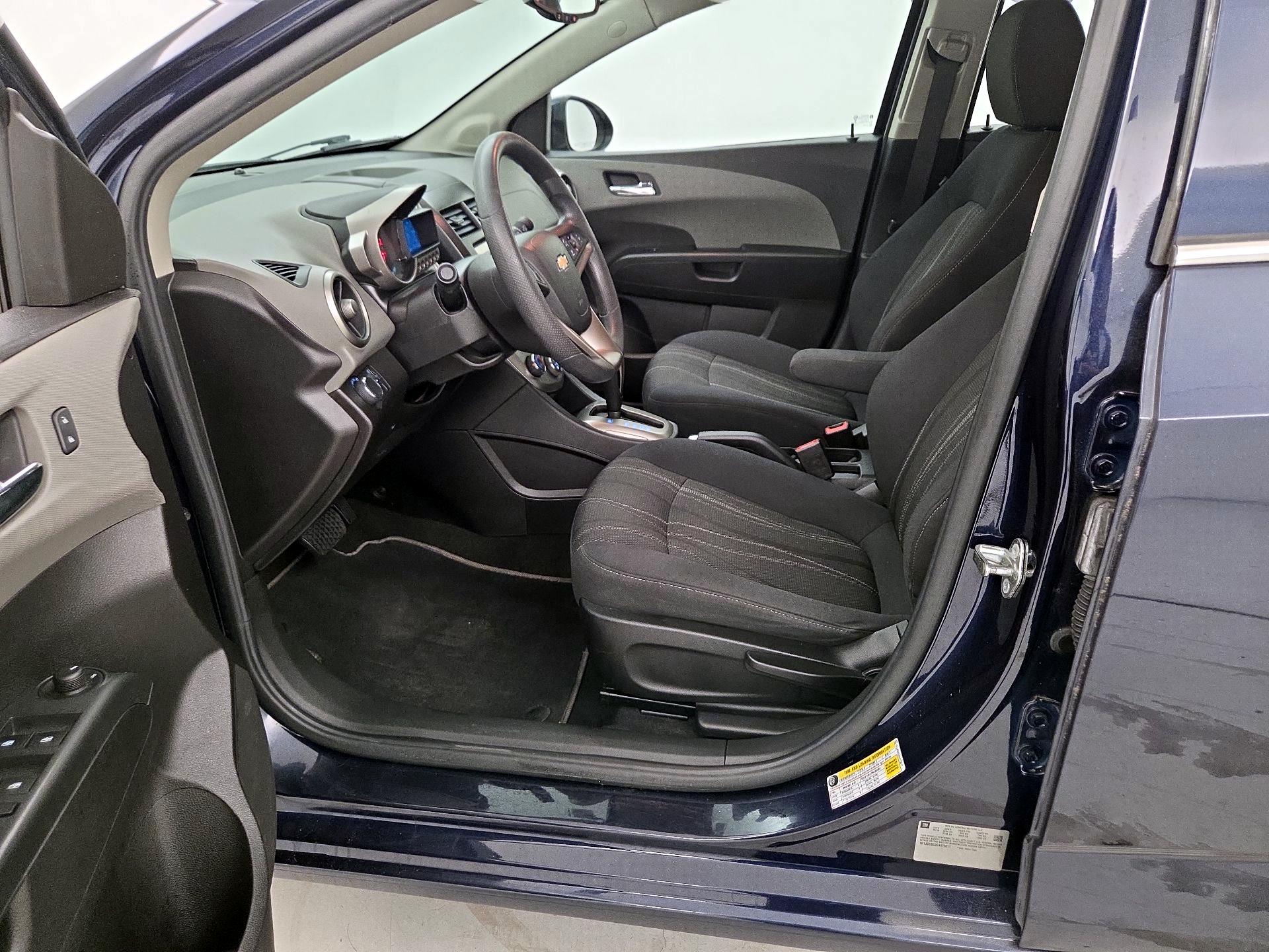 Thumbnail: 2016 Chevrolet Sonic - 11