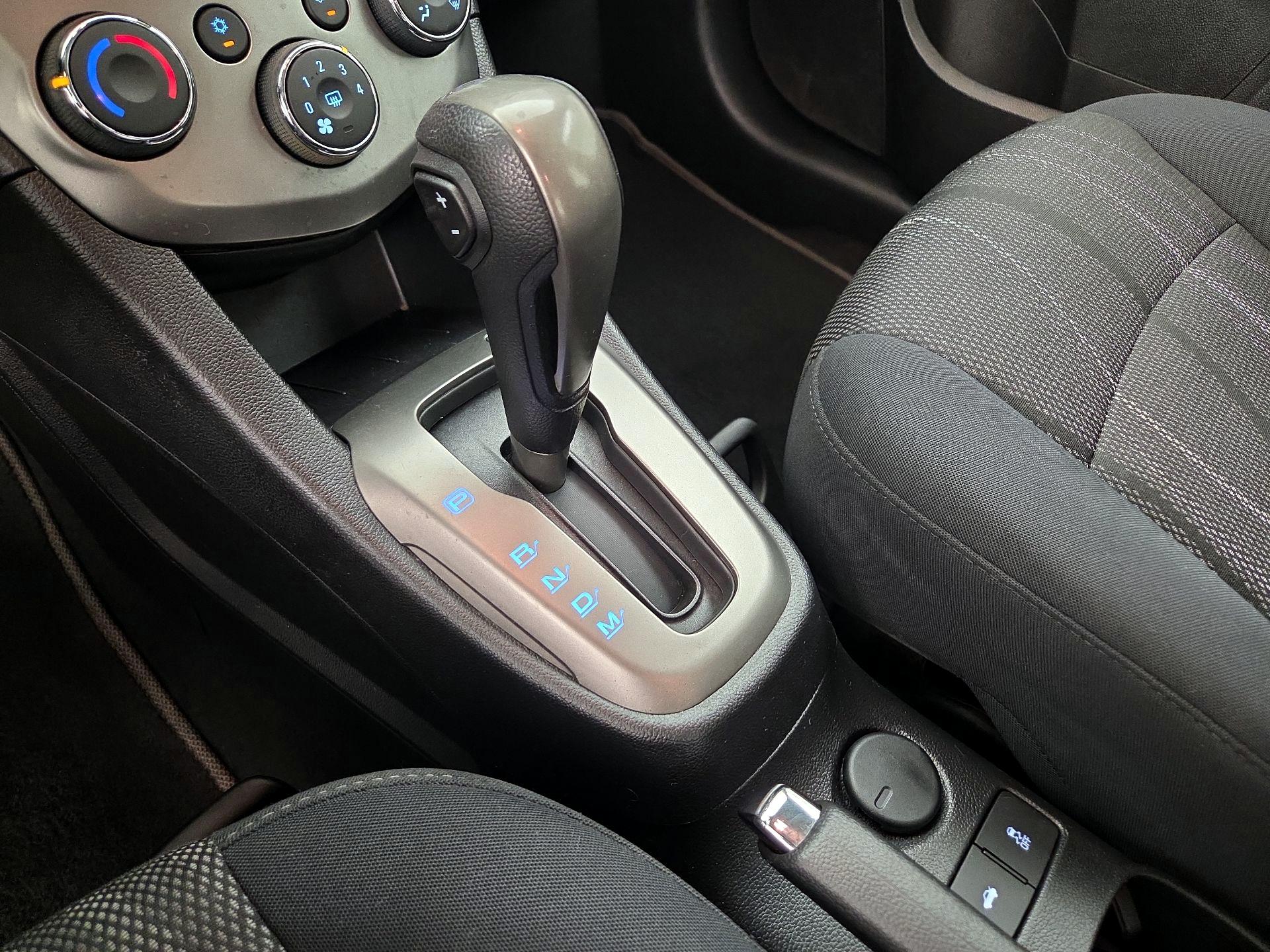 Thumbnail: 2016 Chevrolet Sonic - 17