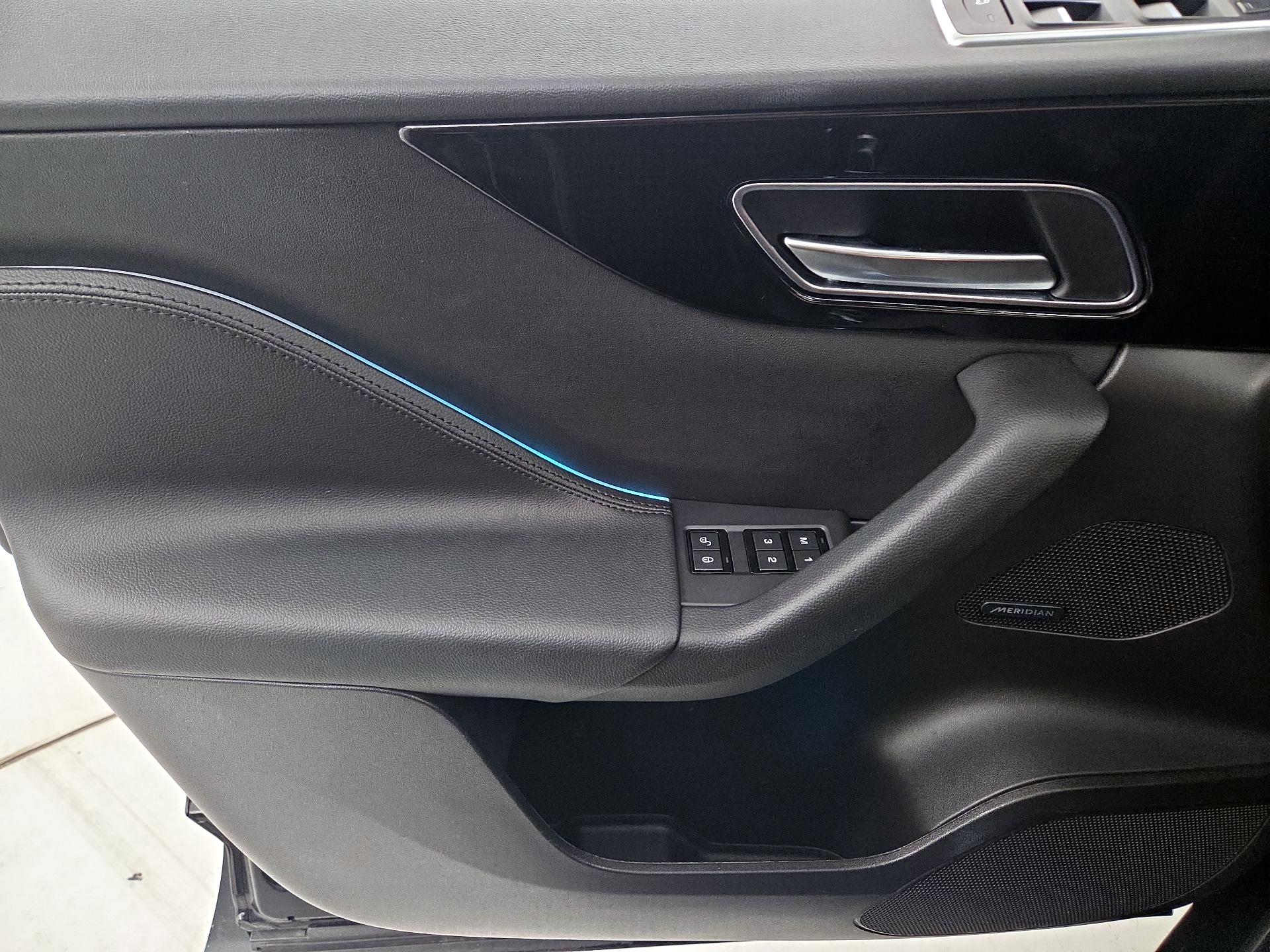 Thumbnail: 2020 Jaguar F-Pace - 12